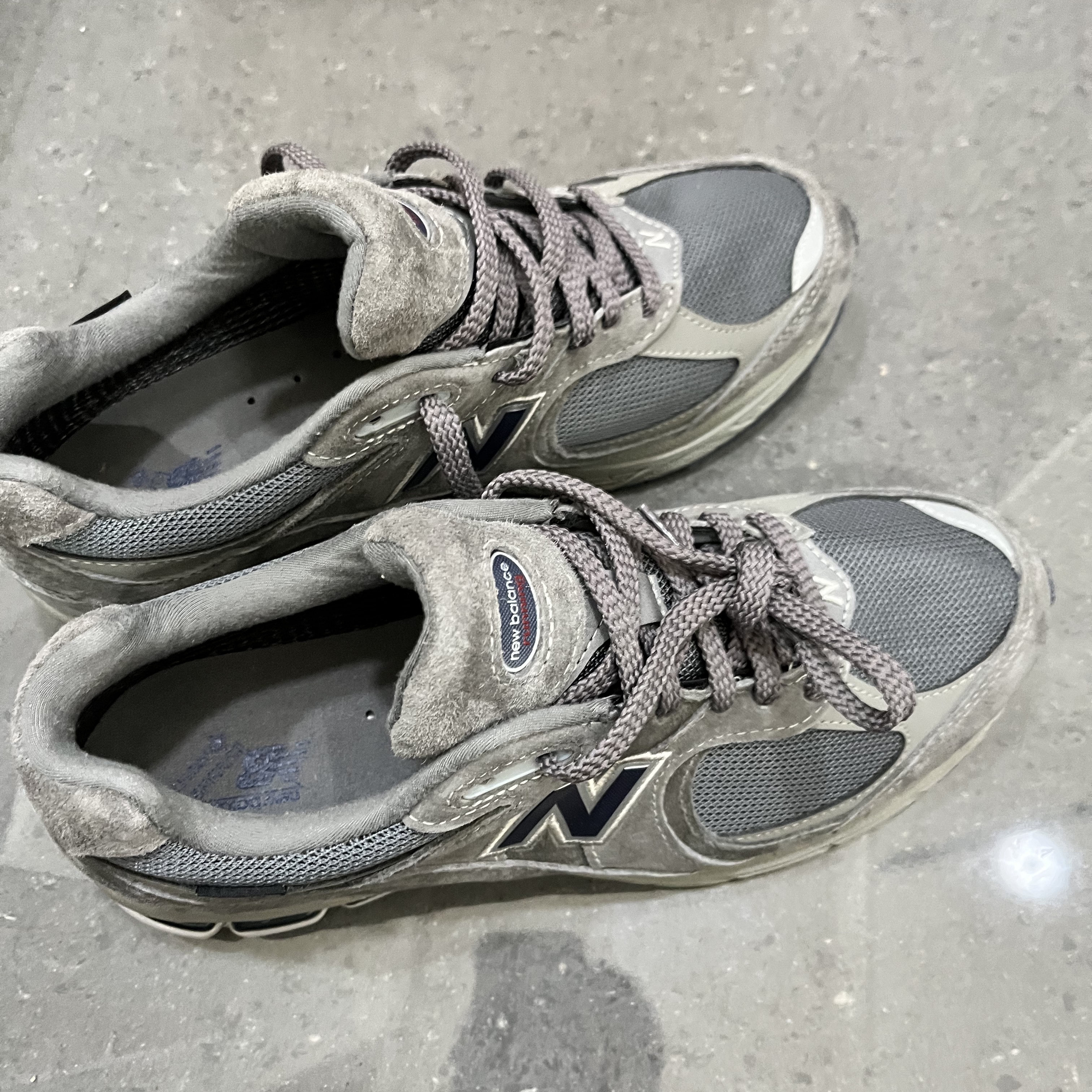 New Balance 2002R Gore-Tex Castlerock Natural Indigo 착용 스타일