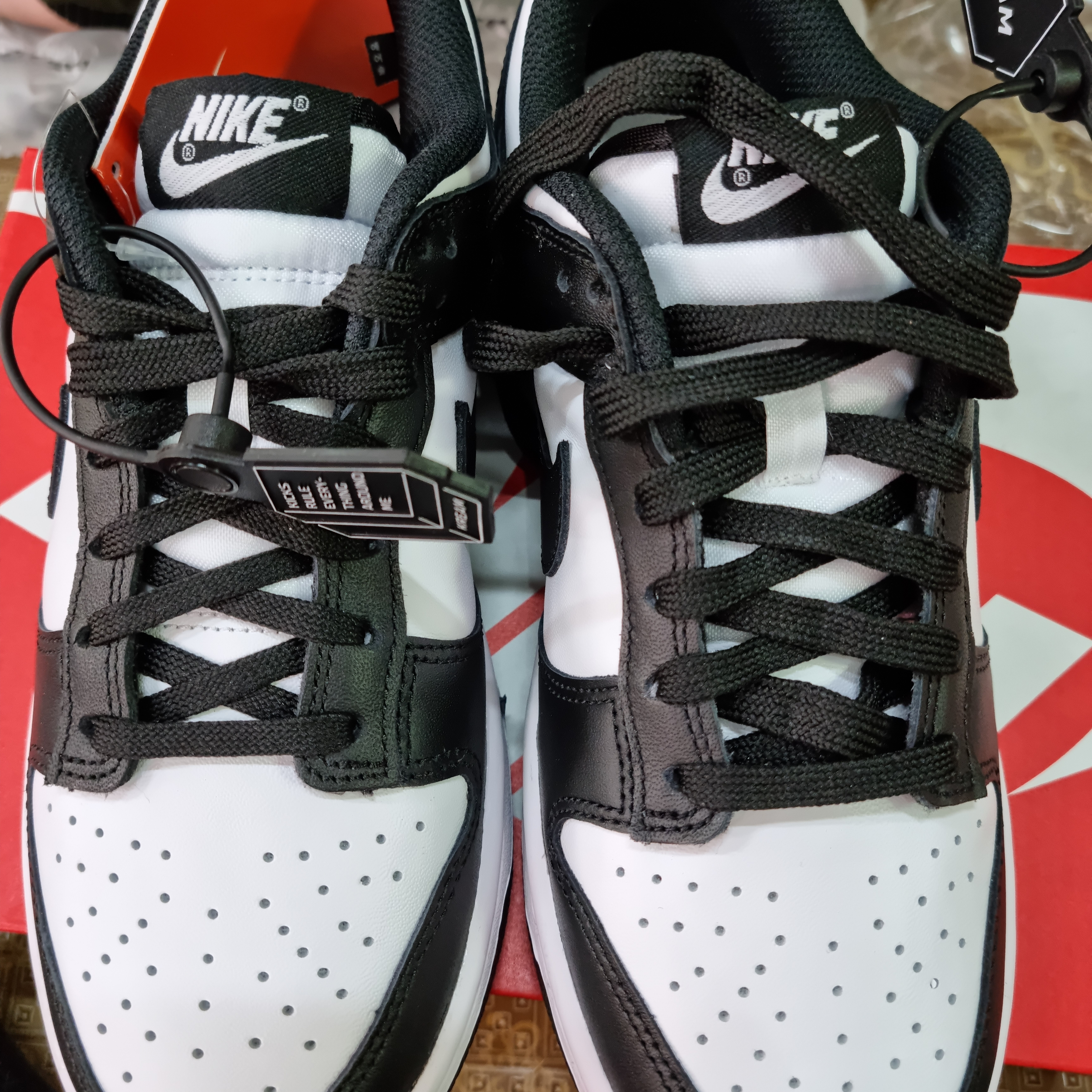 (W) Nike Dunk Low Black 착용 스타일