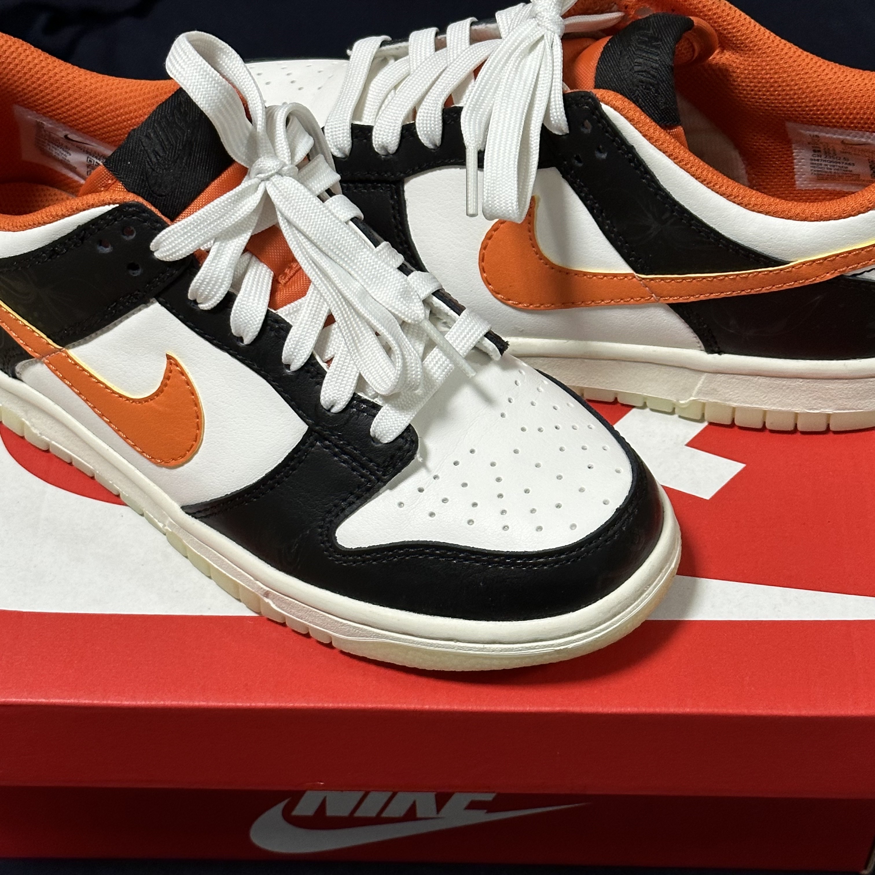 Nike Dunk Low Retro PRM Halloween 착용 스타일