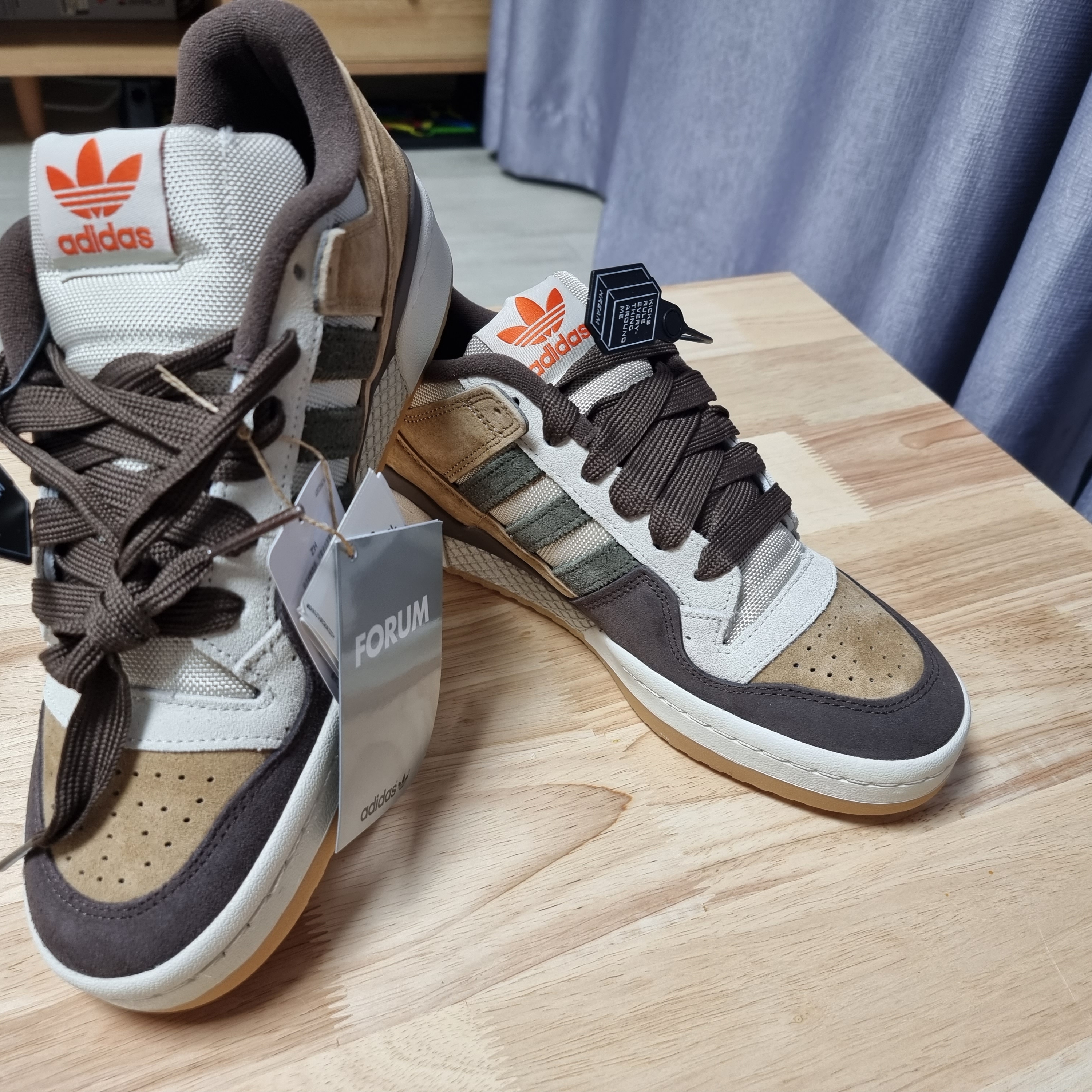 Adidas OG Forum 84 Low Alumina Branch 착용 스타일