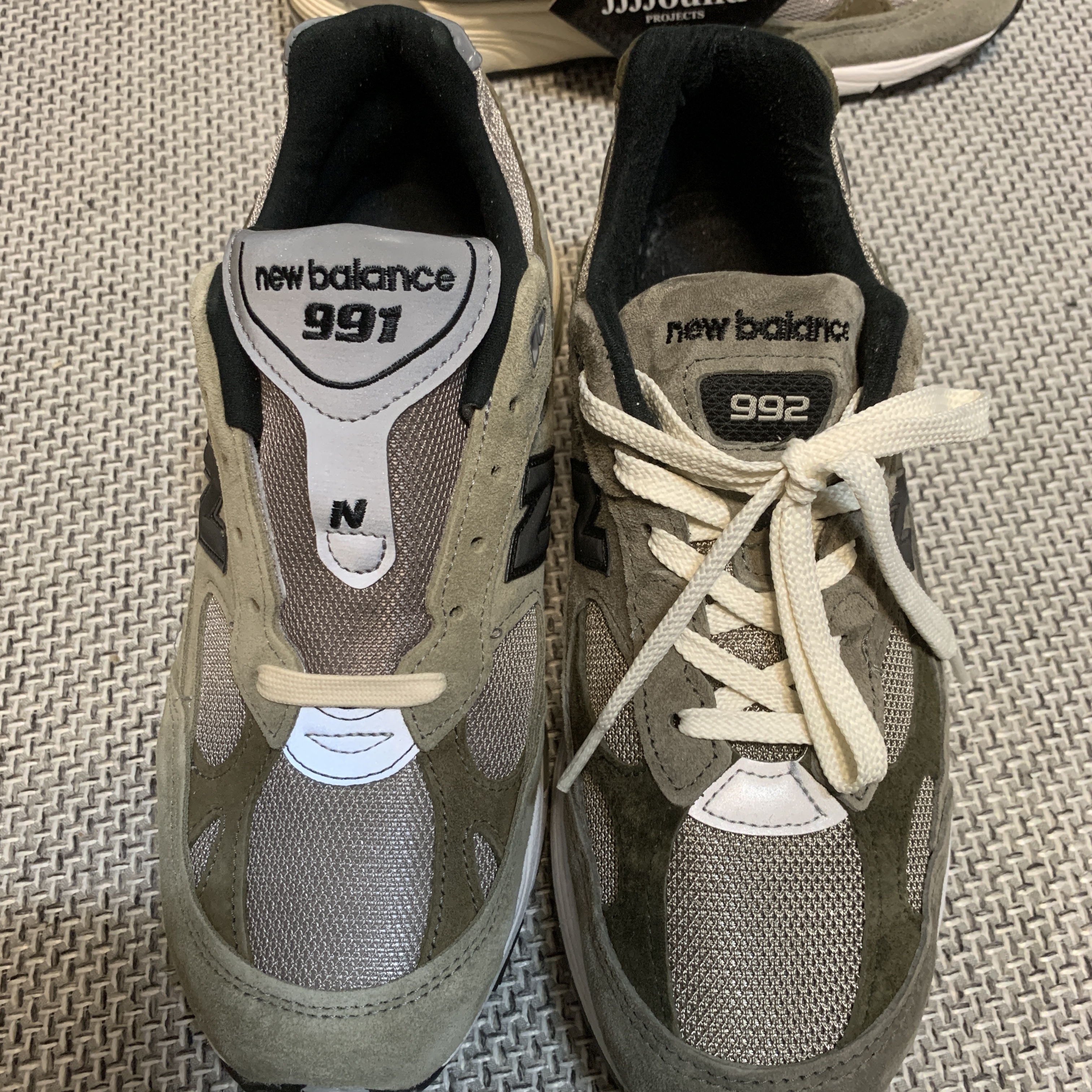 New Balance x JJJJound 991 Made in UK Grey, New Balance x JJJJound 992 Made in USA Grey 착용 스타일 - 2