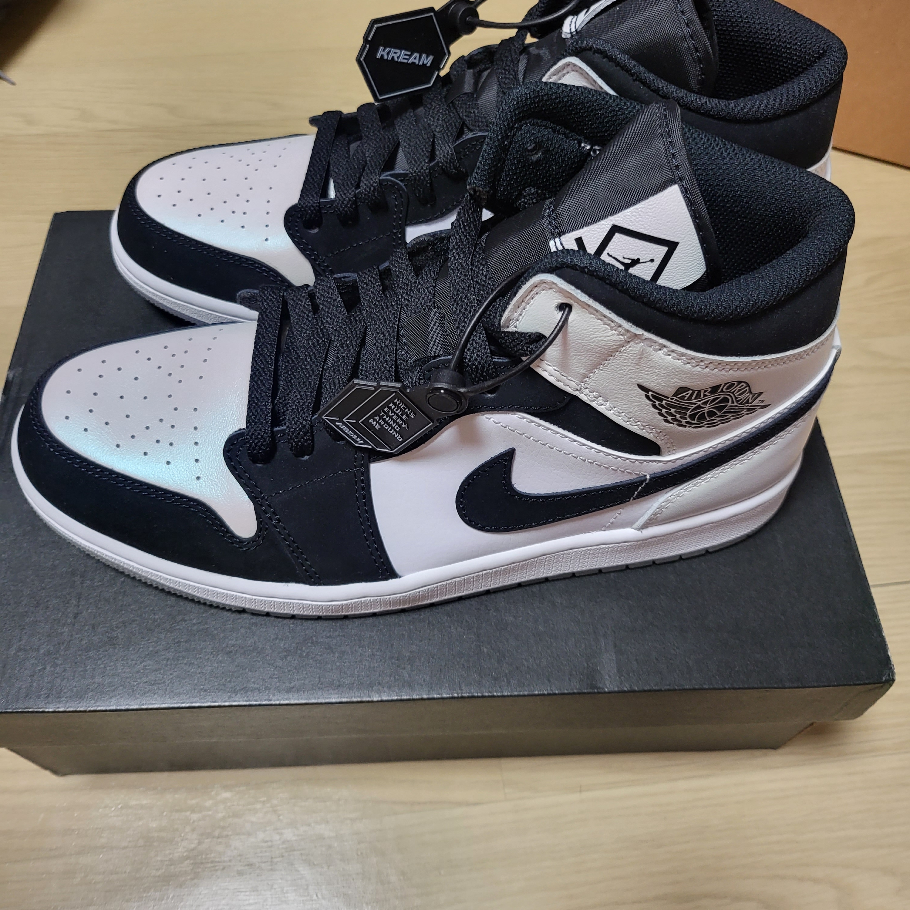Jordan 1 Mid SE Diamond 착용 스타일 - 3