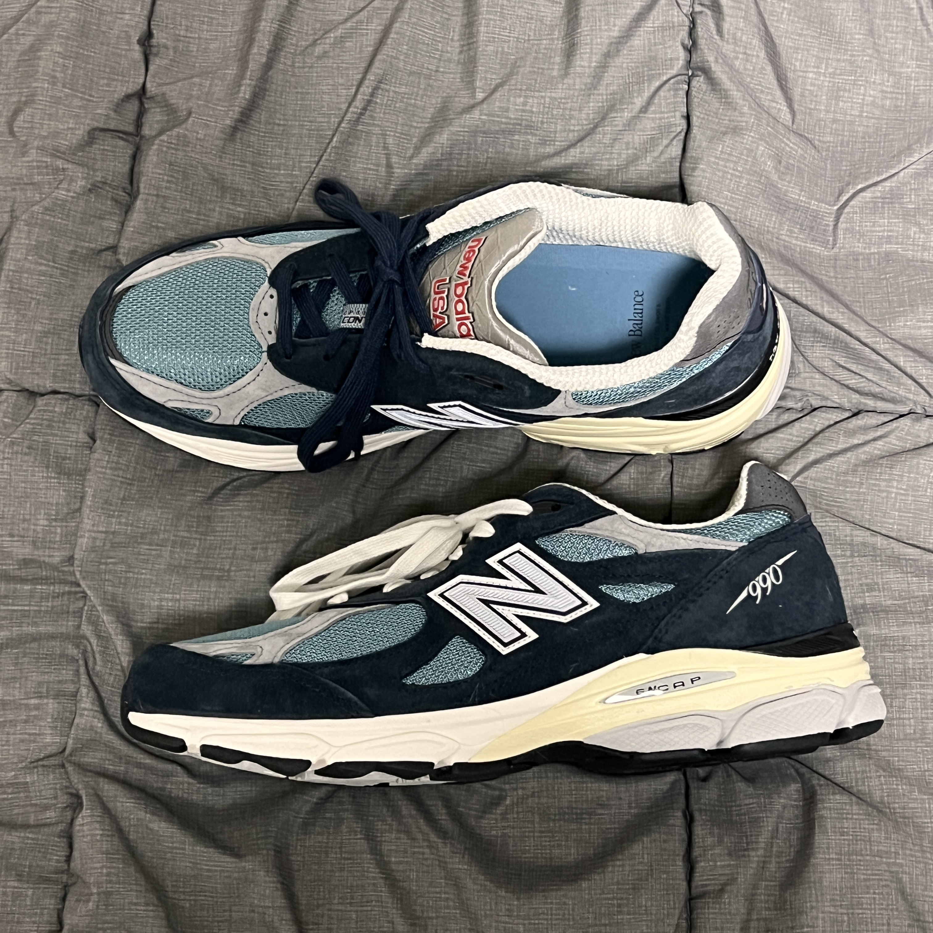 New Balance 990v3 Made in USA Navy Spring Tide 착용 스타일 - 1