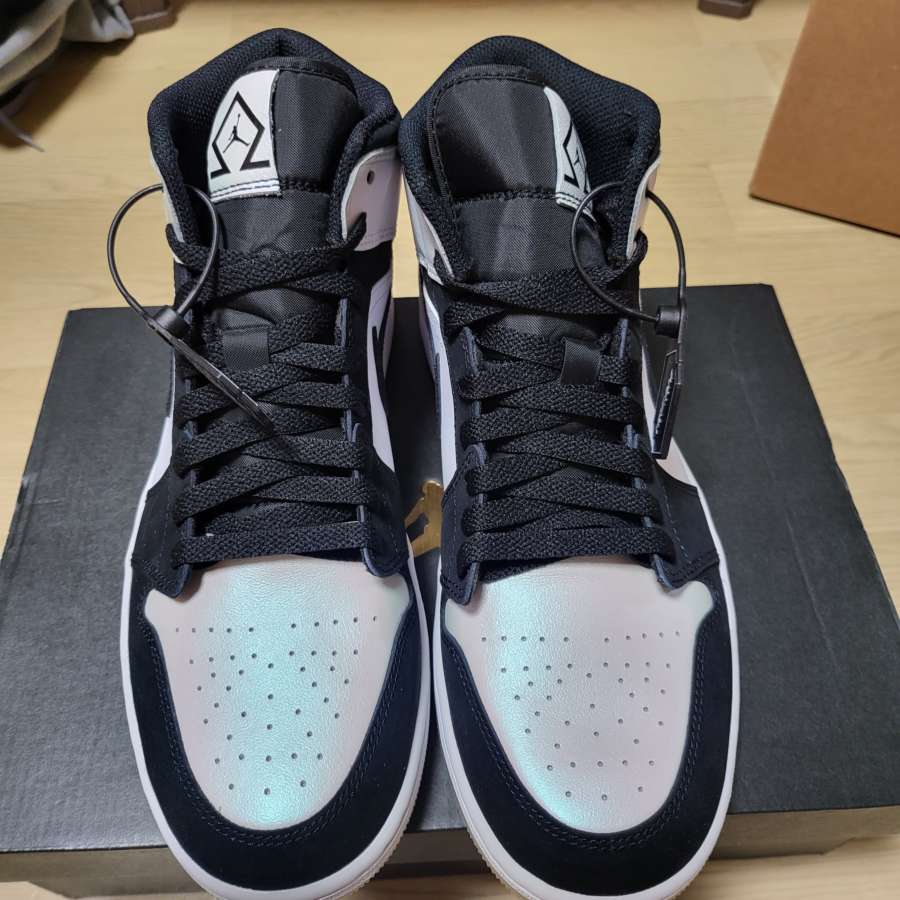 Jordan 1 Mid SE Diamond 착용 스타일 - 2