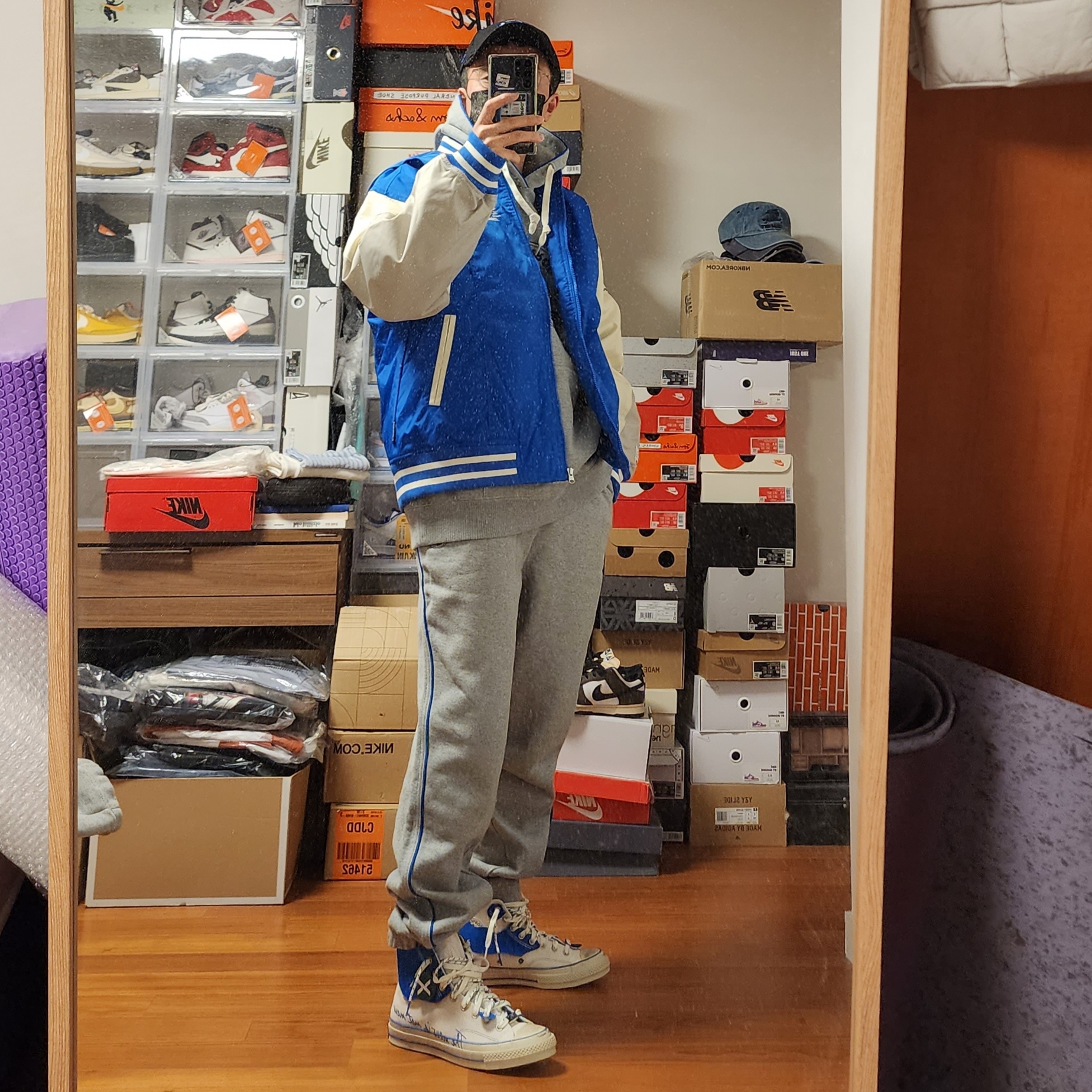 Converse x Ader Error Chuck 70 High White, Converse x Ader Error Shapes Varsity Jacket Cobalt 착용 스타일 - 1
