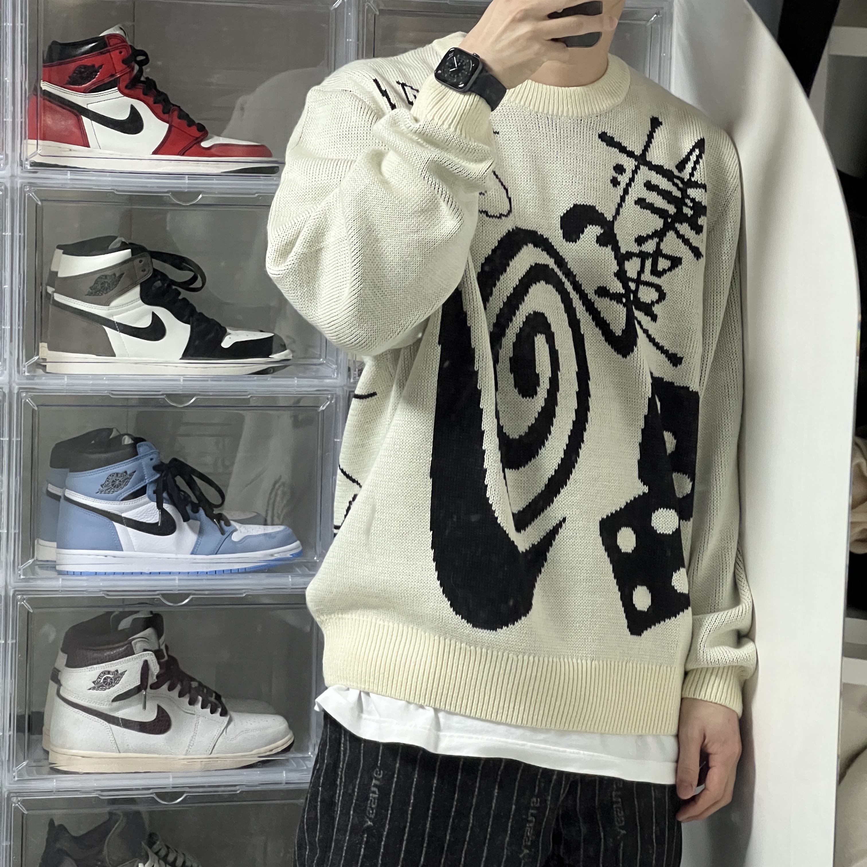 Nike x Stussy NRG LS Knit Sweater Fossil (DR2893-238), Nike x Stussy NRG Striped Wool Pants Black (DR4021-010) 착용 스타일 - 2