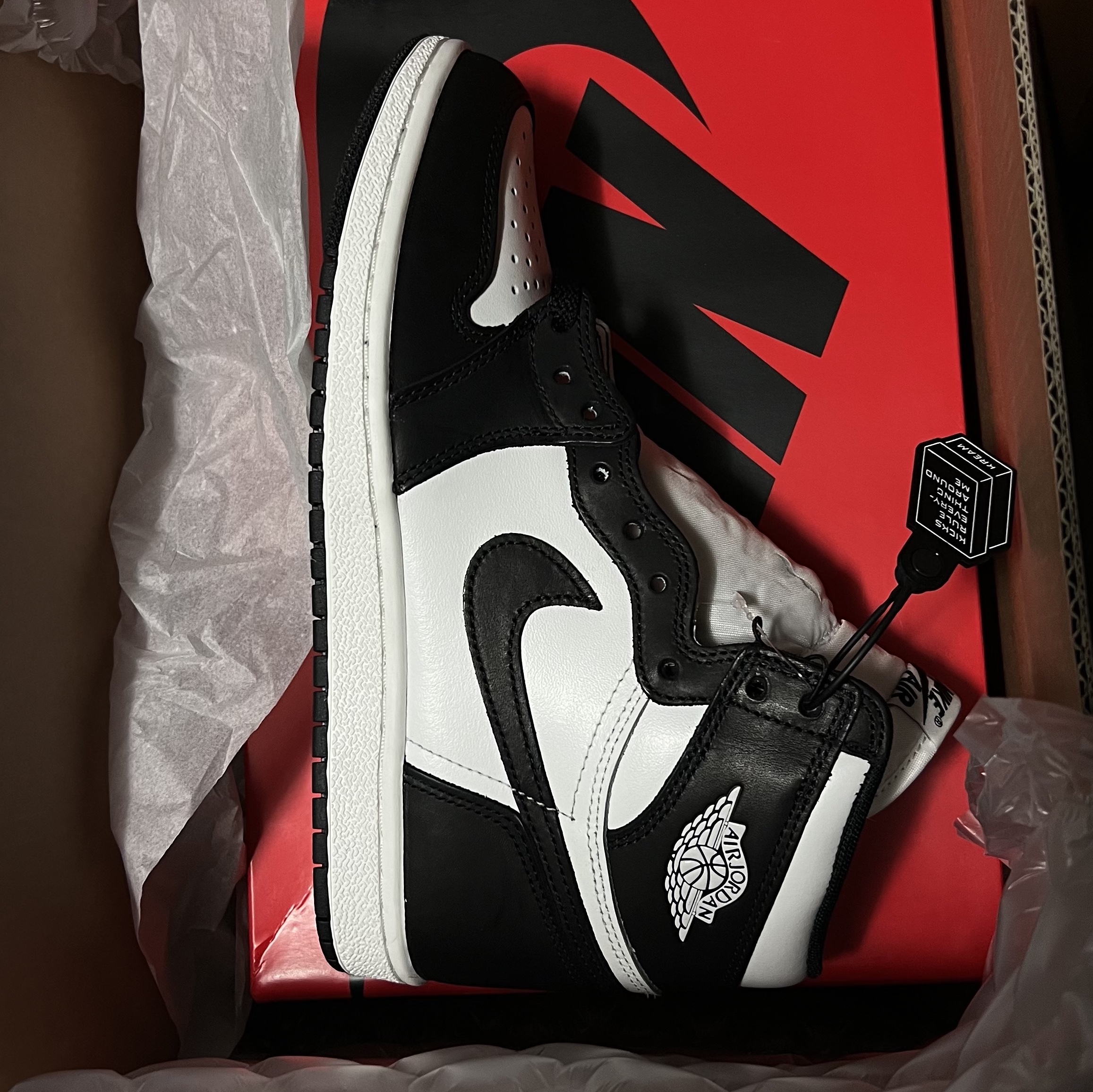 Jordan 1 High 85 Black White 착용 스타일