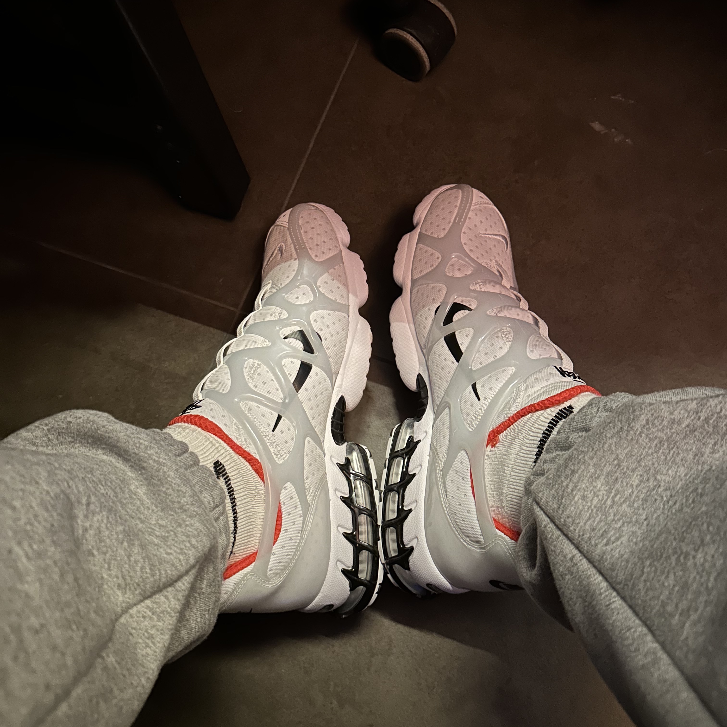 Nike x Stussy Air Zoom Spiridon Kukini White 착용 스타일