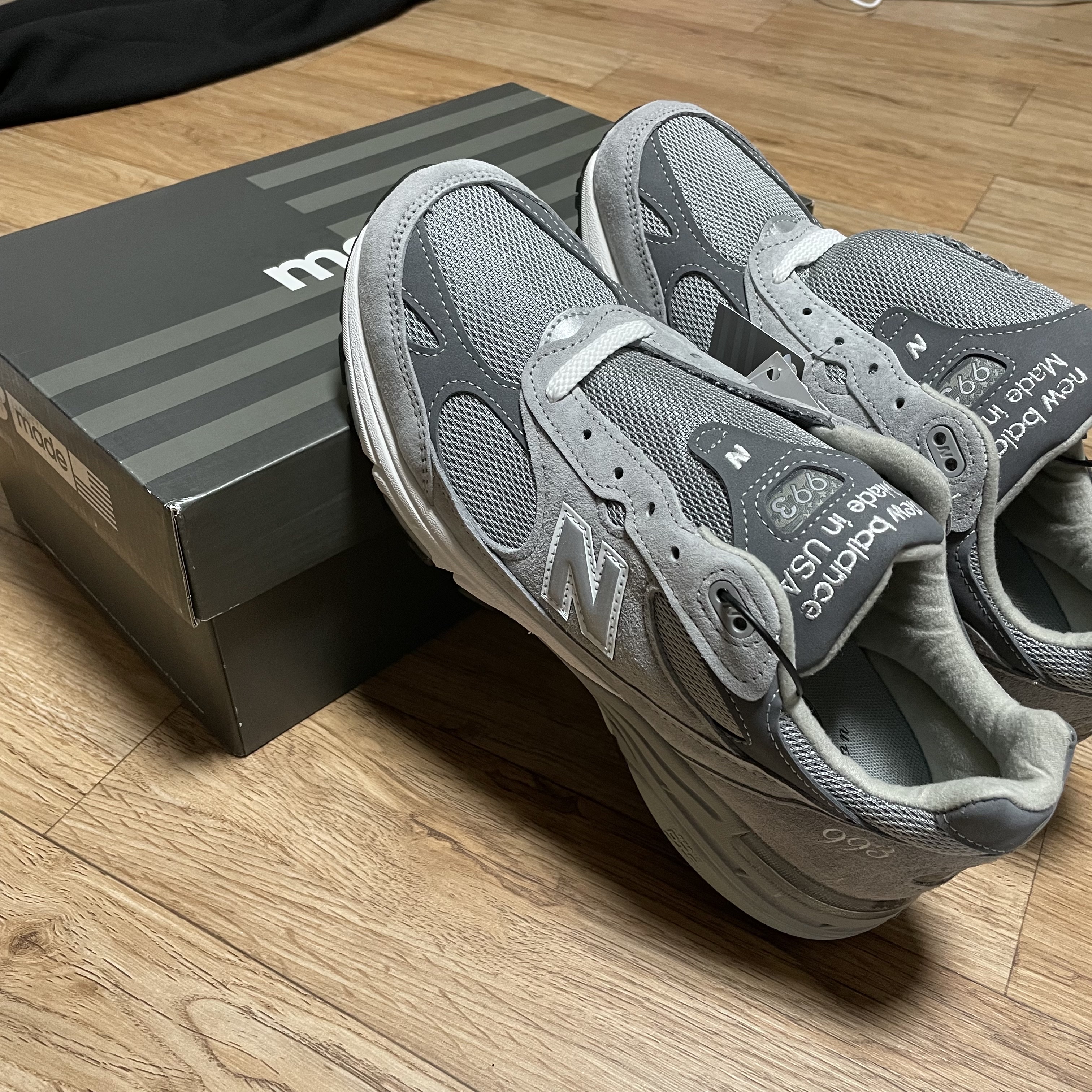 New Balance 993 Made in USA Grey - D Standard 착용 스타일