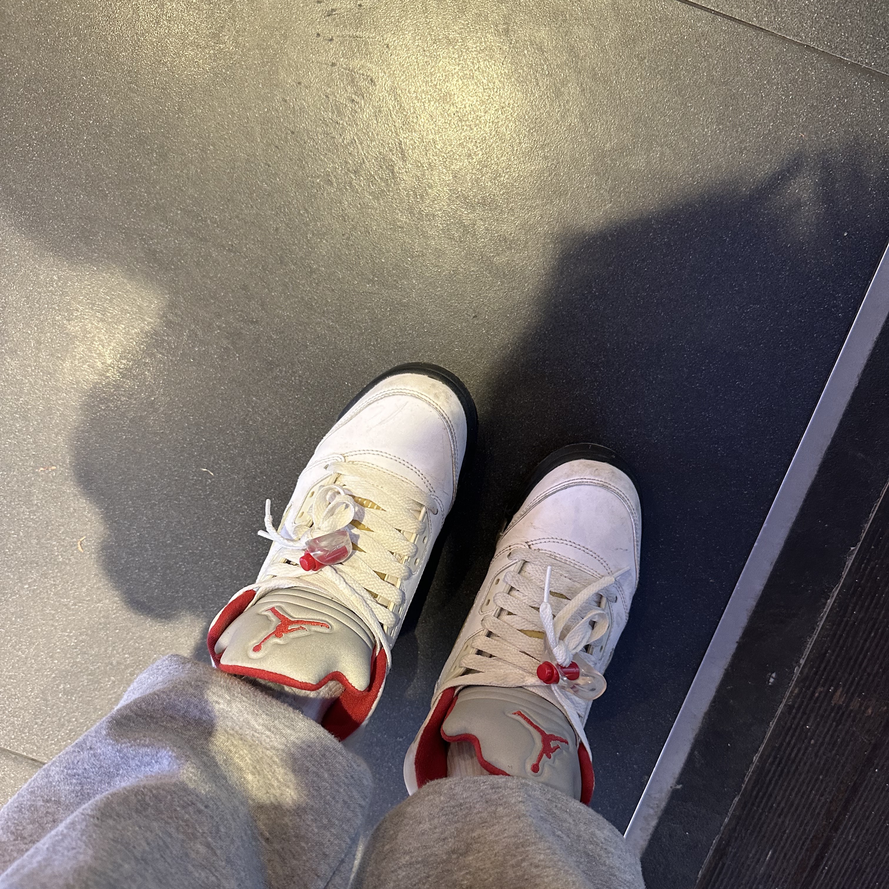(GS) Jordan 5 Retro Fire Red Silver Tongue 2020, Nike Dunk Low Retro Black 착용 스타일 - 2