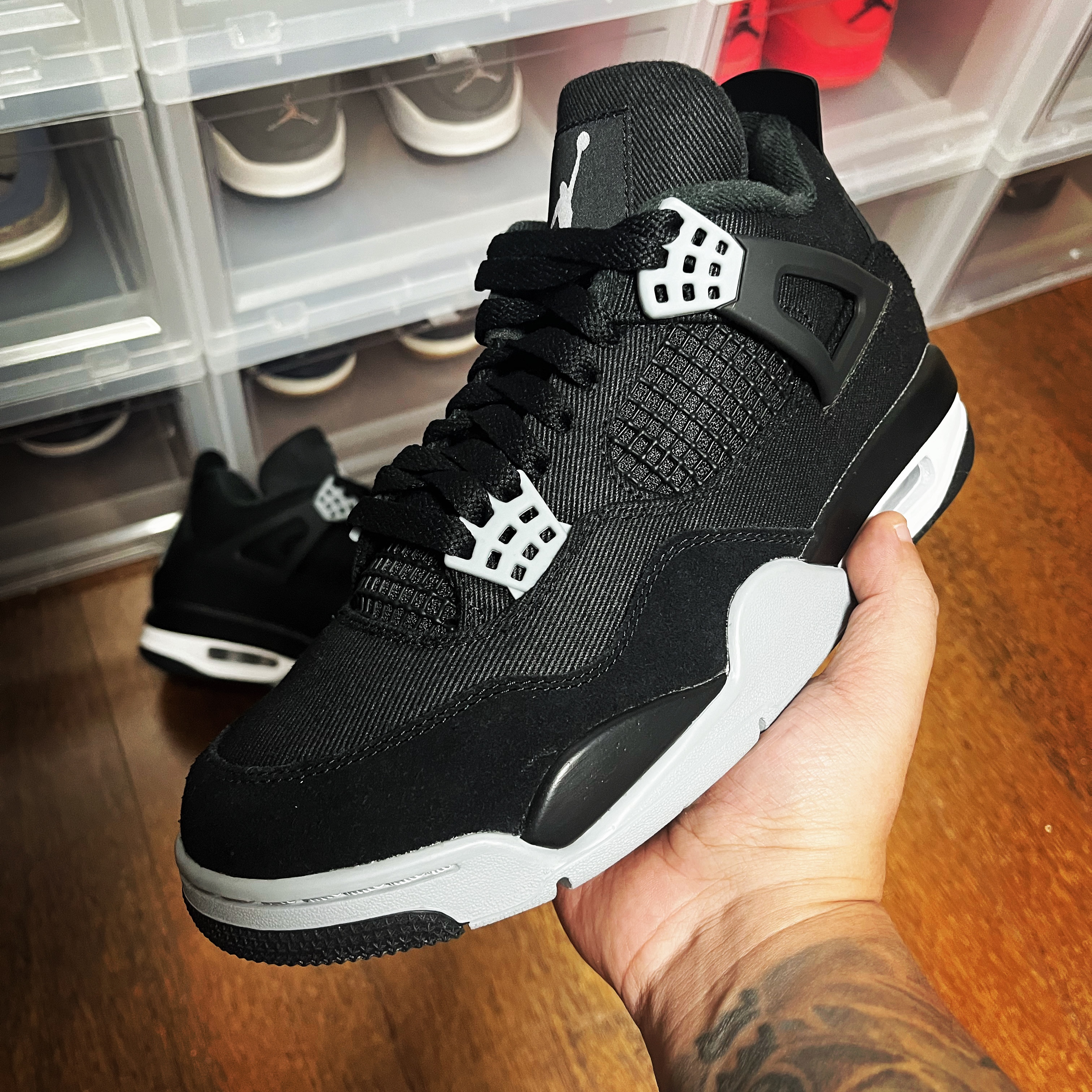 Jordan 4 Retro SE Black and Light Steel 착용 스타일