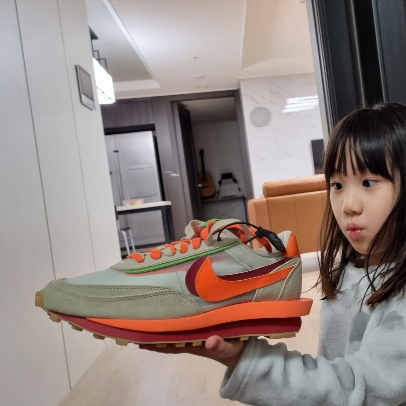 Nike x Sacai x Clot LDWaffle Orange Blaze 착용 스타일