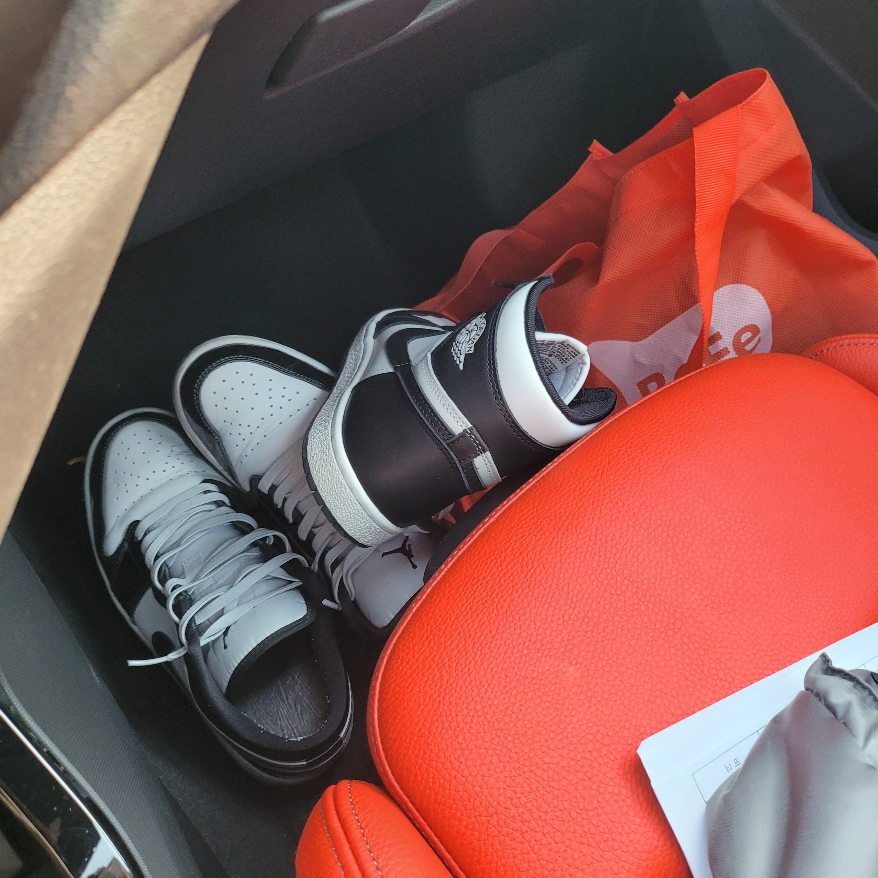 Jordan 1 High 85 Black White, Jordan 1 Low SE Concord 착용 스타일