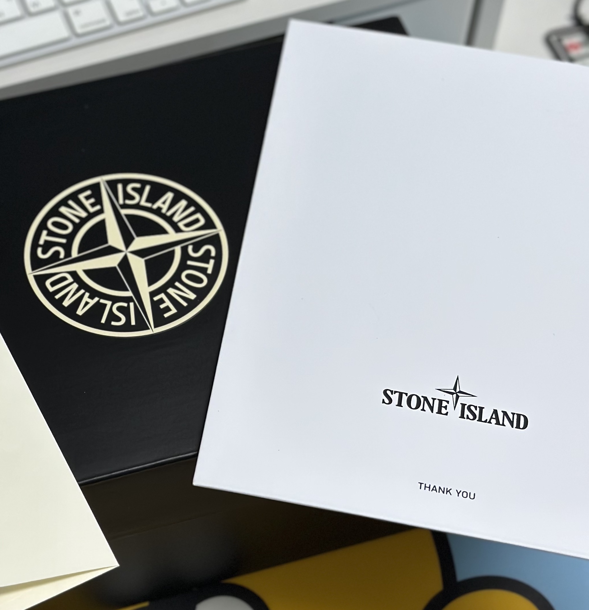 New Balance x Stone Island 574 Legacy Green 착용 스타일 - 2