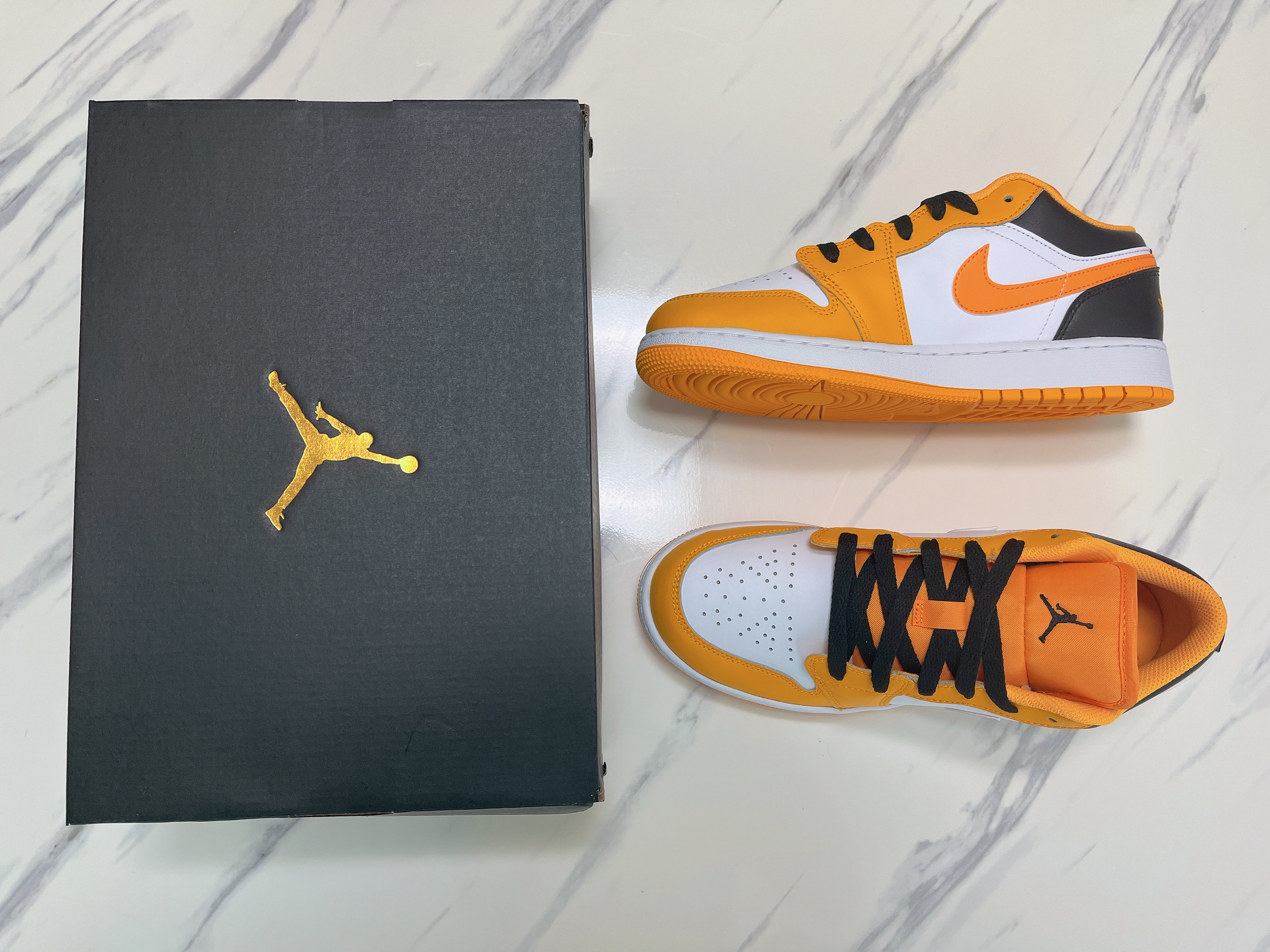 (GS) Jordan 1 Low Taxi 착용 스타일