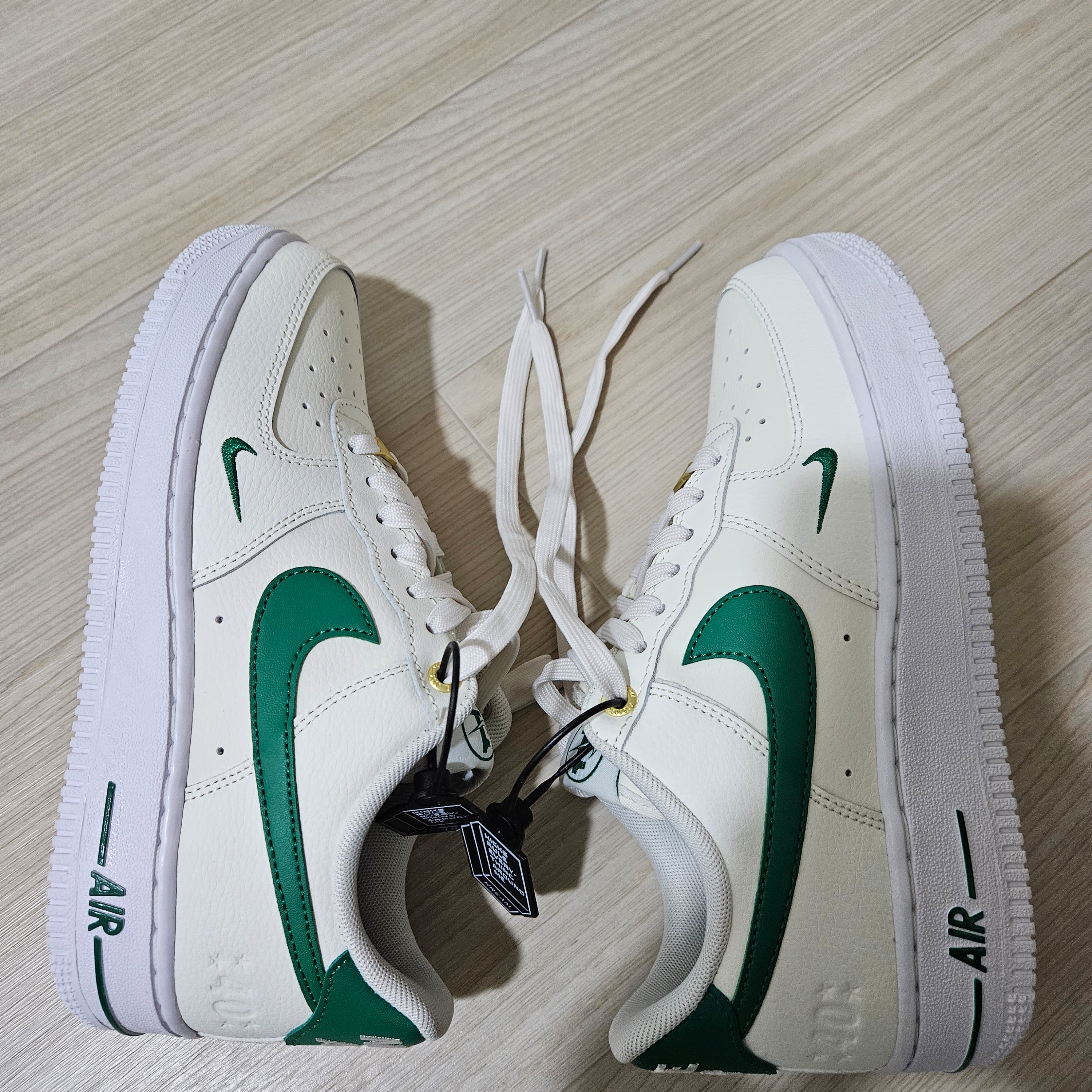 (W) Nike Air Force 1 '07 SE 40th Anniversary Join Forces Sail Malachite 착용 스타일 - 2