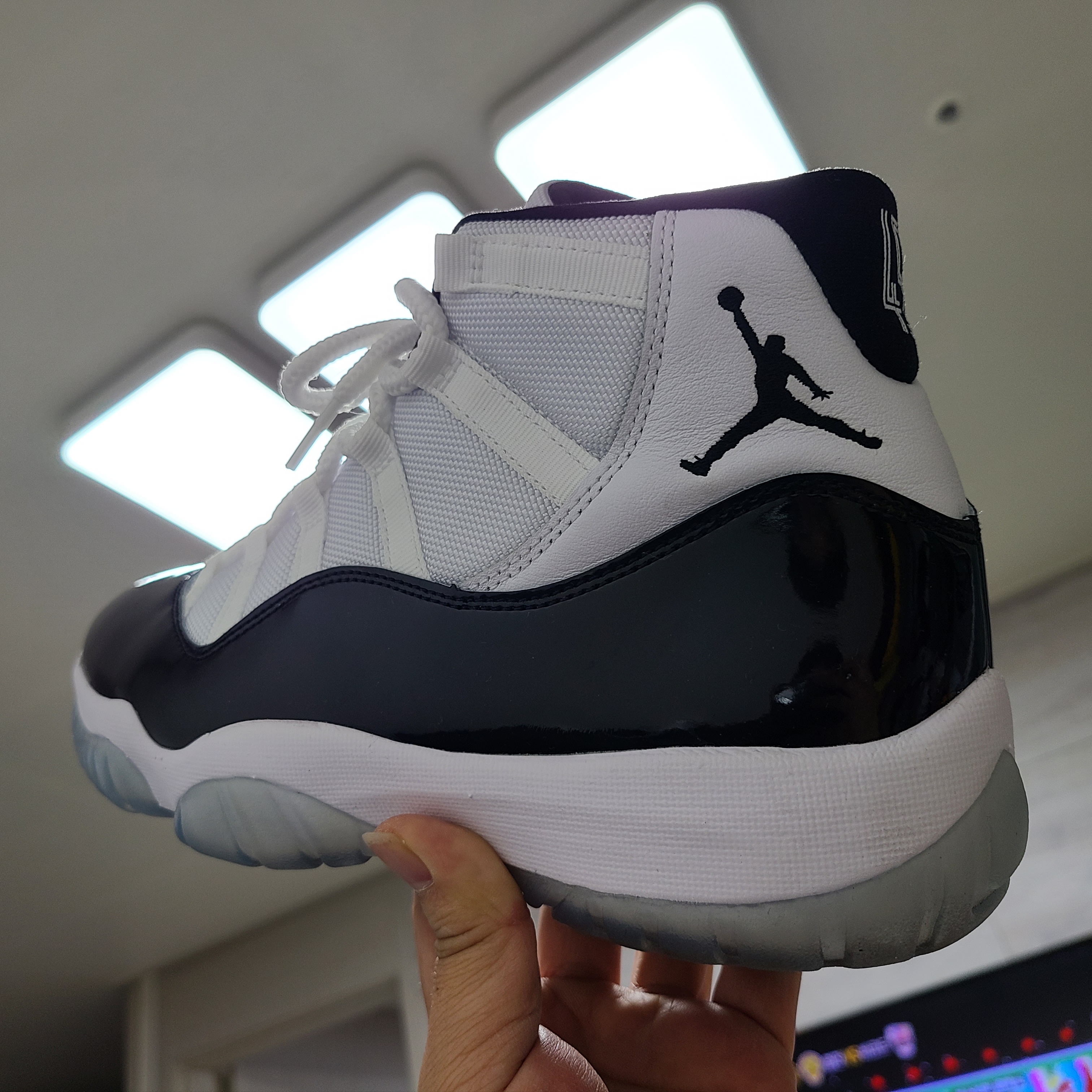 Jordan 11 Retro Concord 2018 착용 스타일