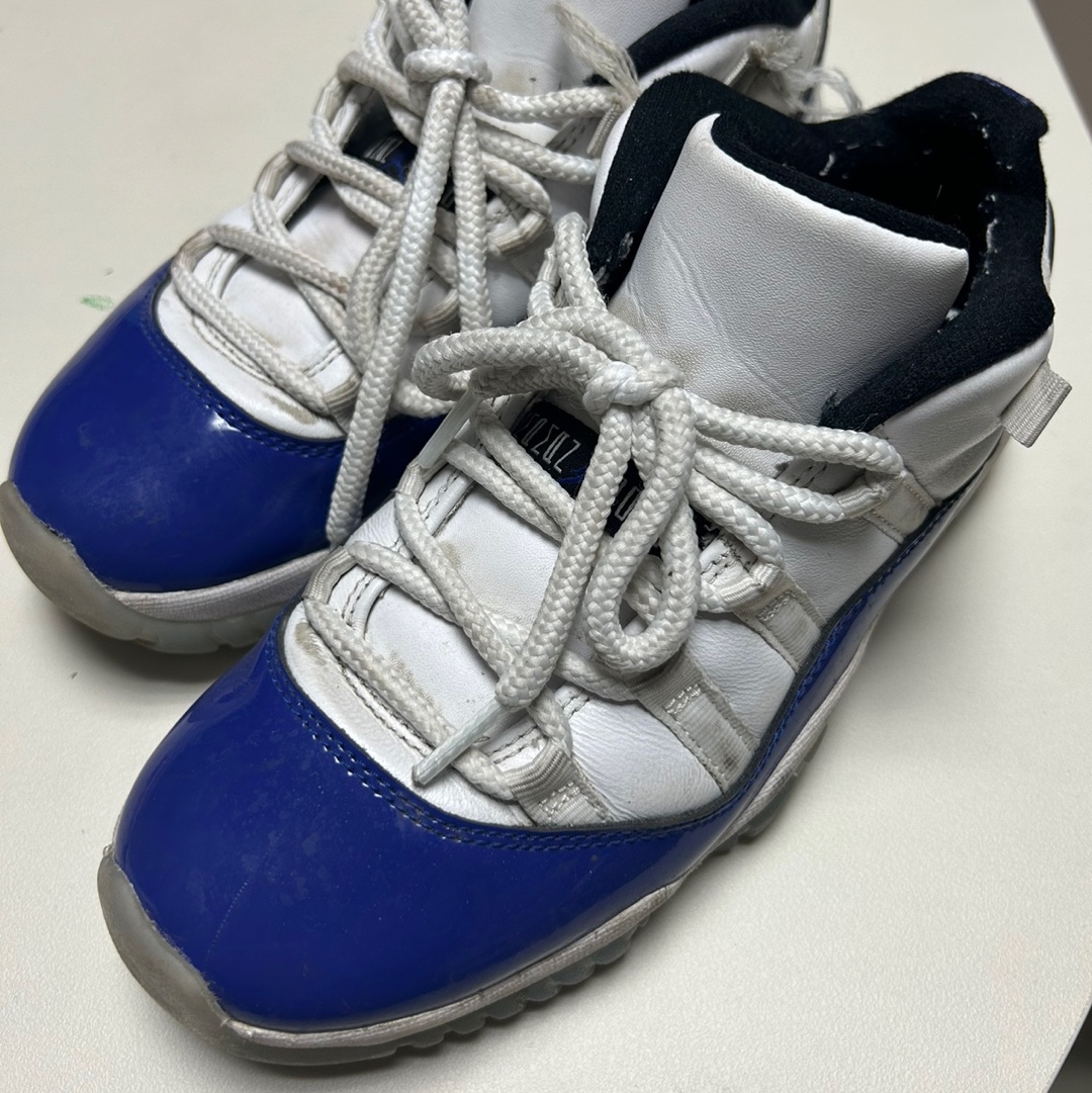 (W) Jordan 11 Retro Low Concord Sketch 착용 스타일