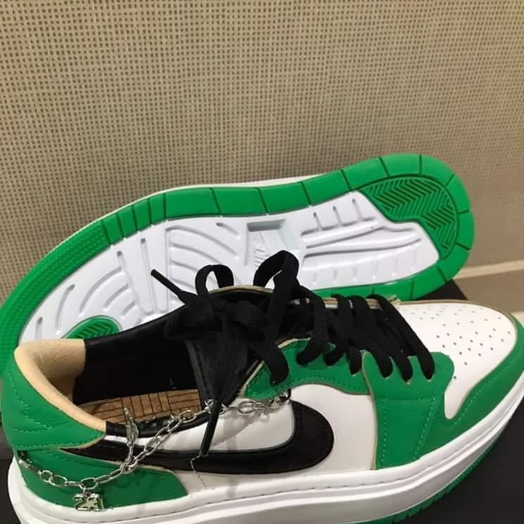 (W) Jordan 1 Elevate Low SE Lucky Green 착용 스타일 - 2