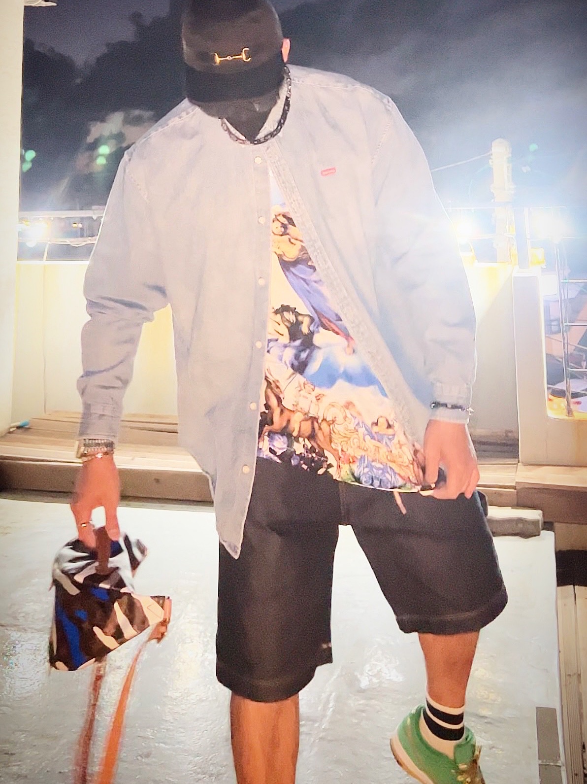 Supreme Small Box Shirt Denim - 22SS, Supreme Heavenly Silk Polo White - 22FW 착용 스타일 - 3