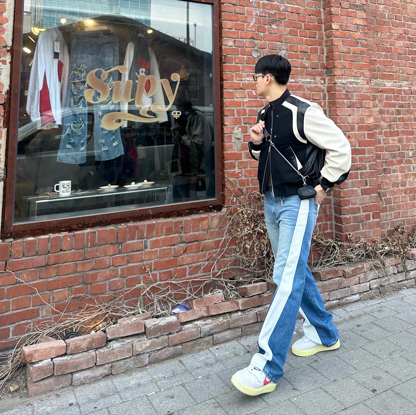 Nike x Peaceminusone Kwondo1 White 착용 스타일 - 4