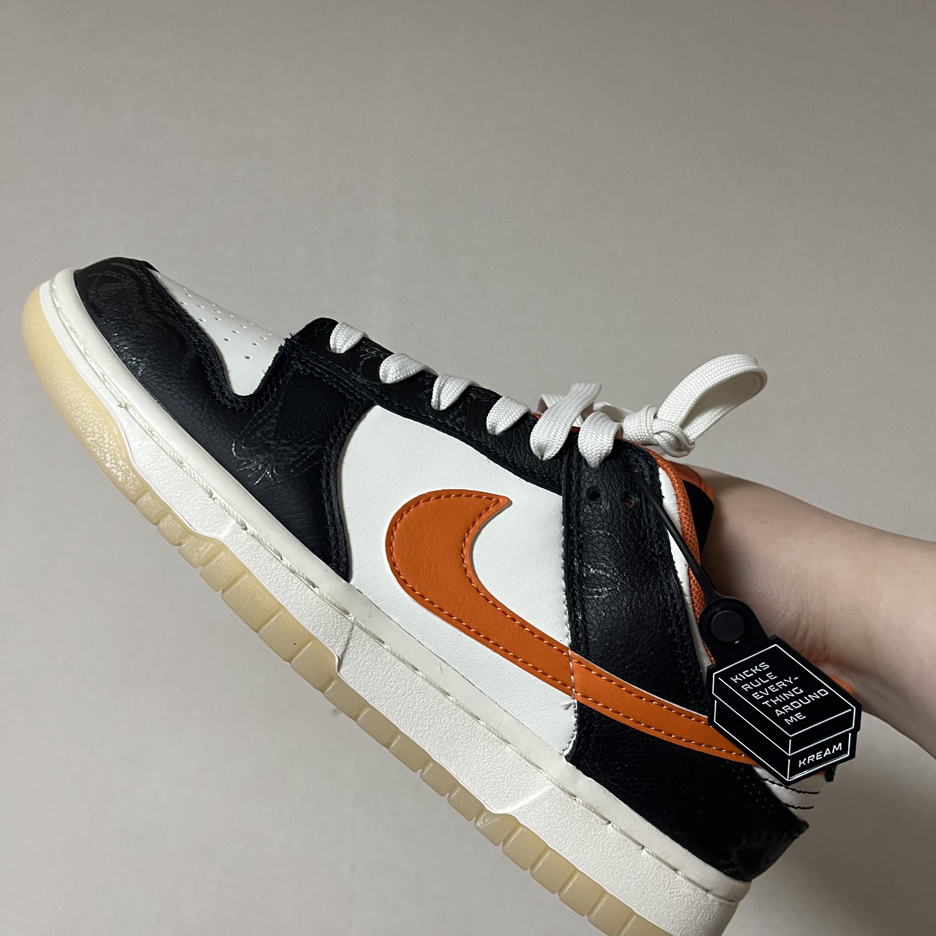 Nike Dunk Low Retro PRM Halloween 착용 스타일 - 1