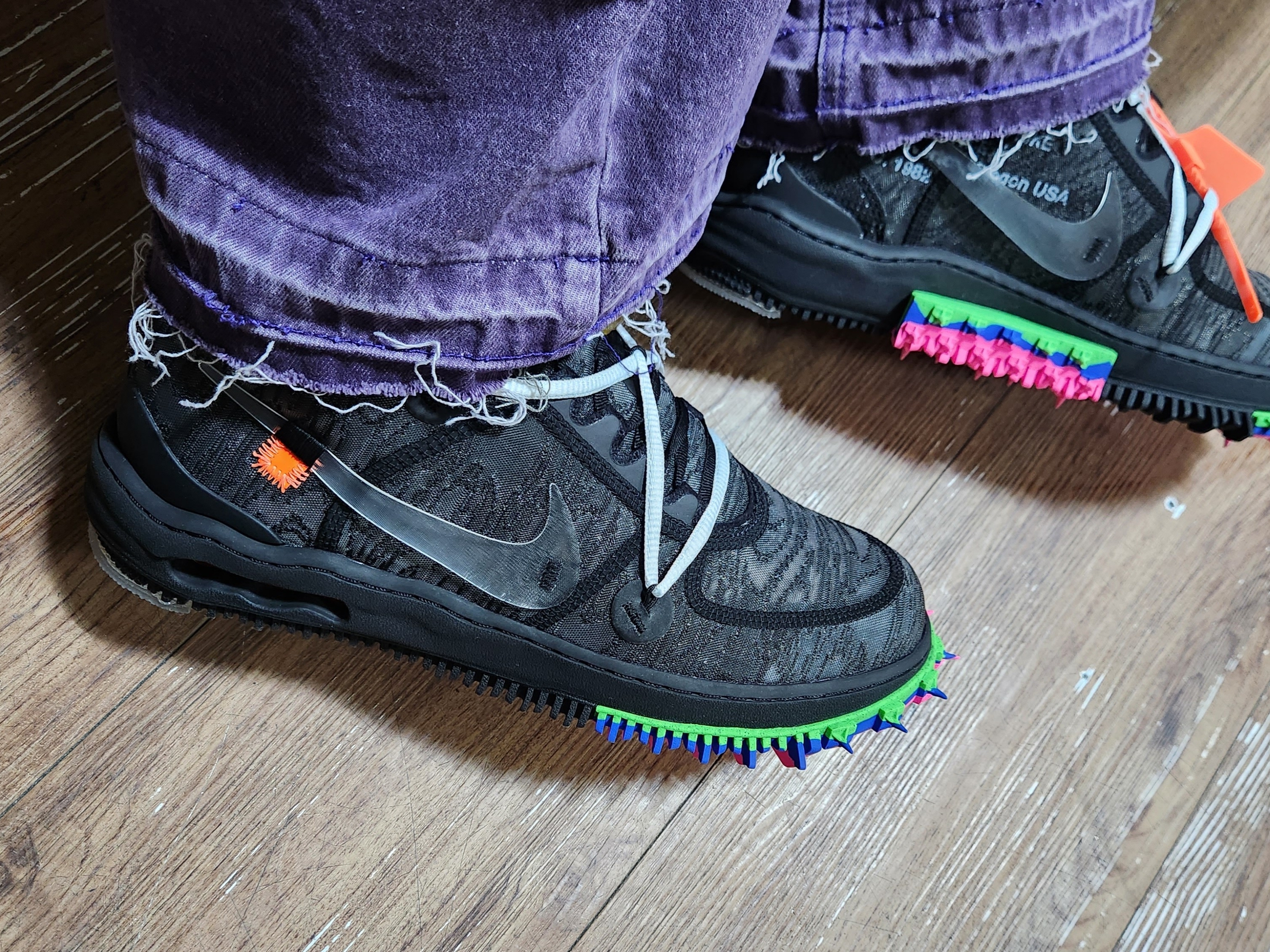 Nike x Off-White Air Force 1 Mid SP Black 착용 스타일 - 1