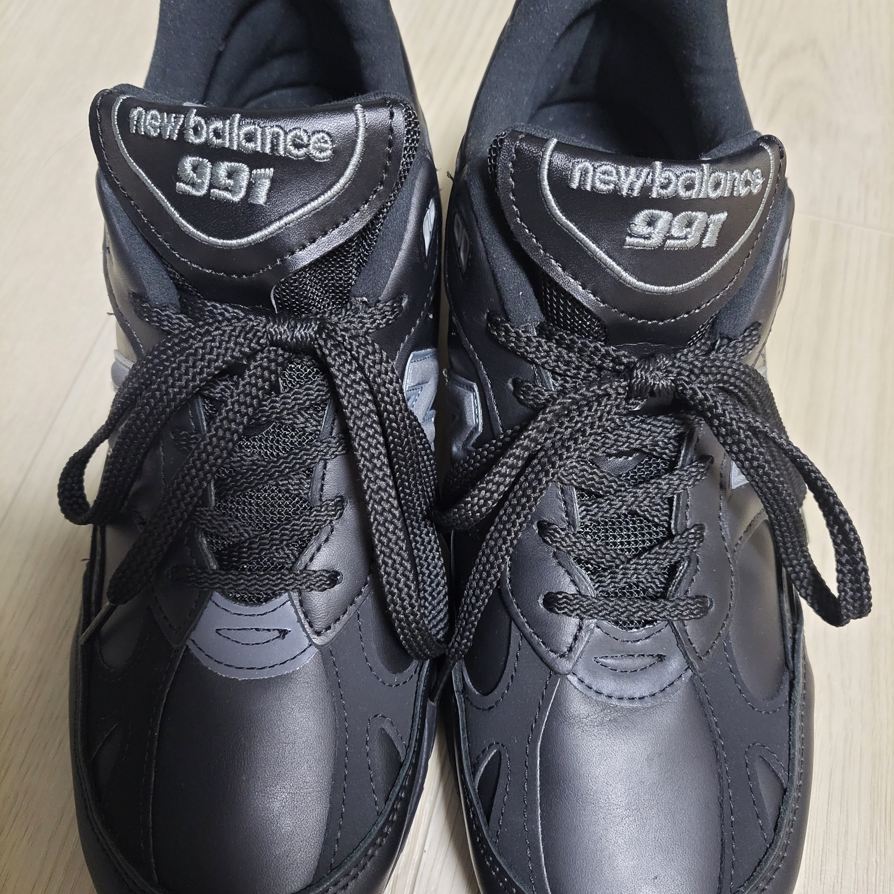 New Balance 991 Made in UK Black 착용 스타일