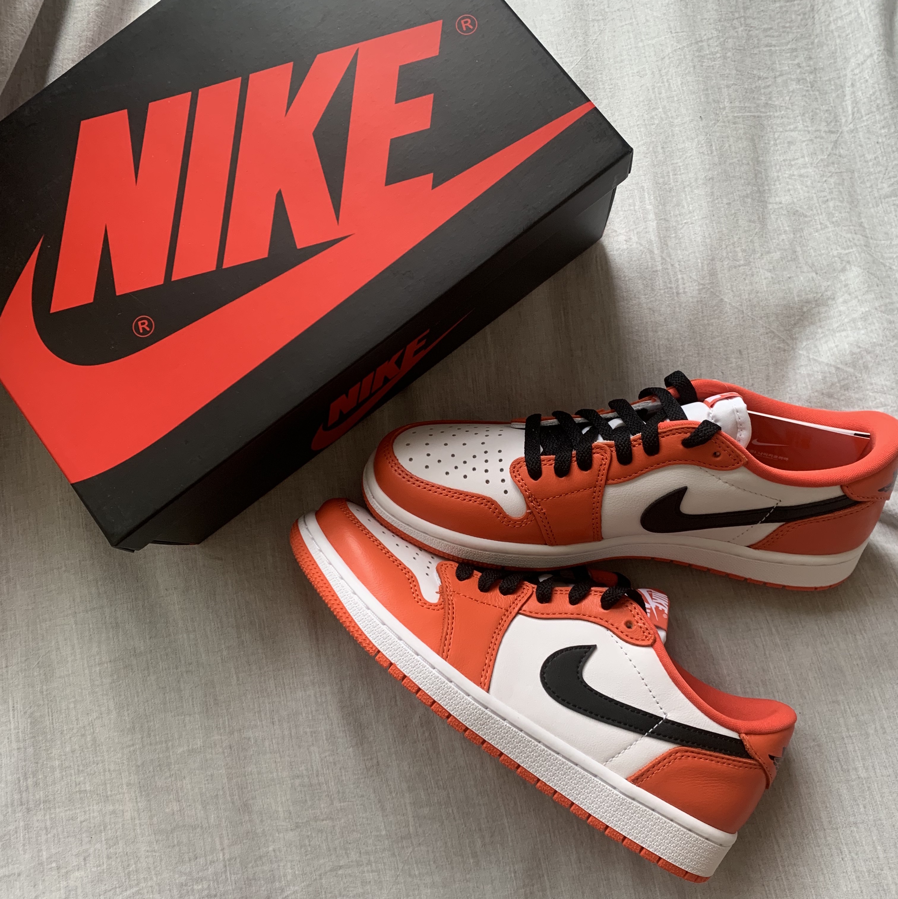 Jordan 1 Low OG Starfish 착용 스타일