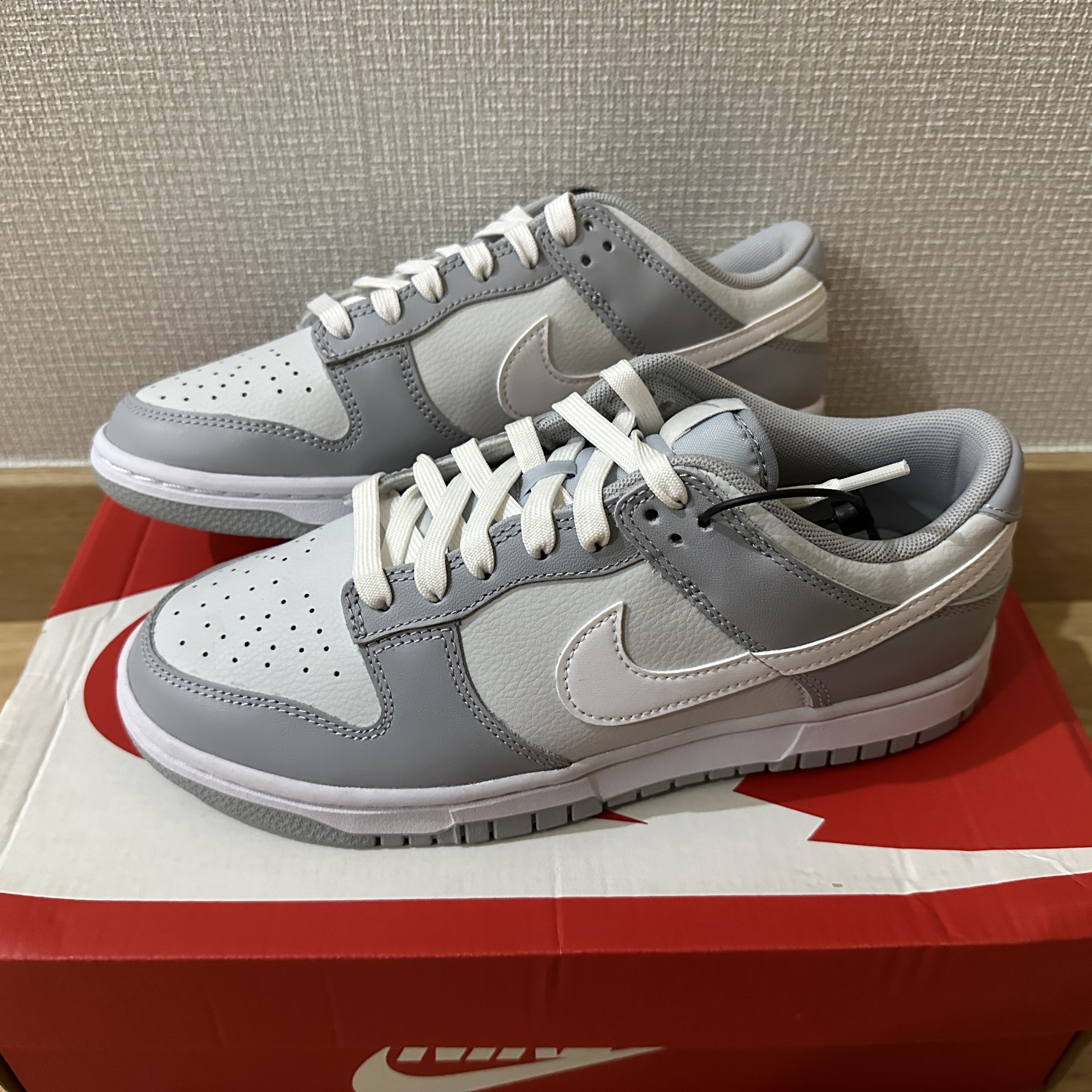Nike Dunk Low Retro Wolf Grey 착용 스타일