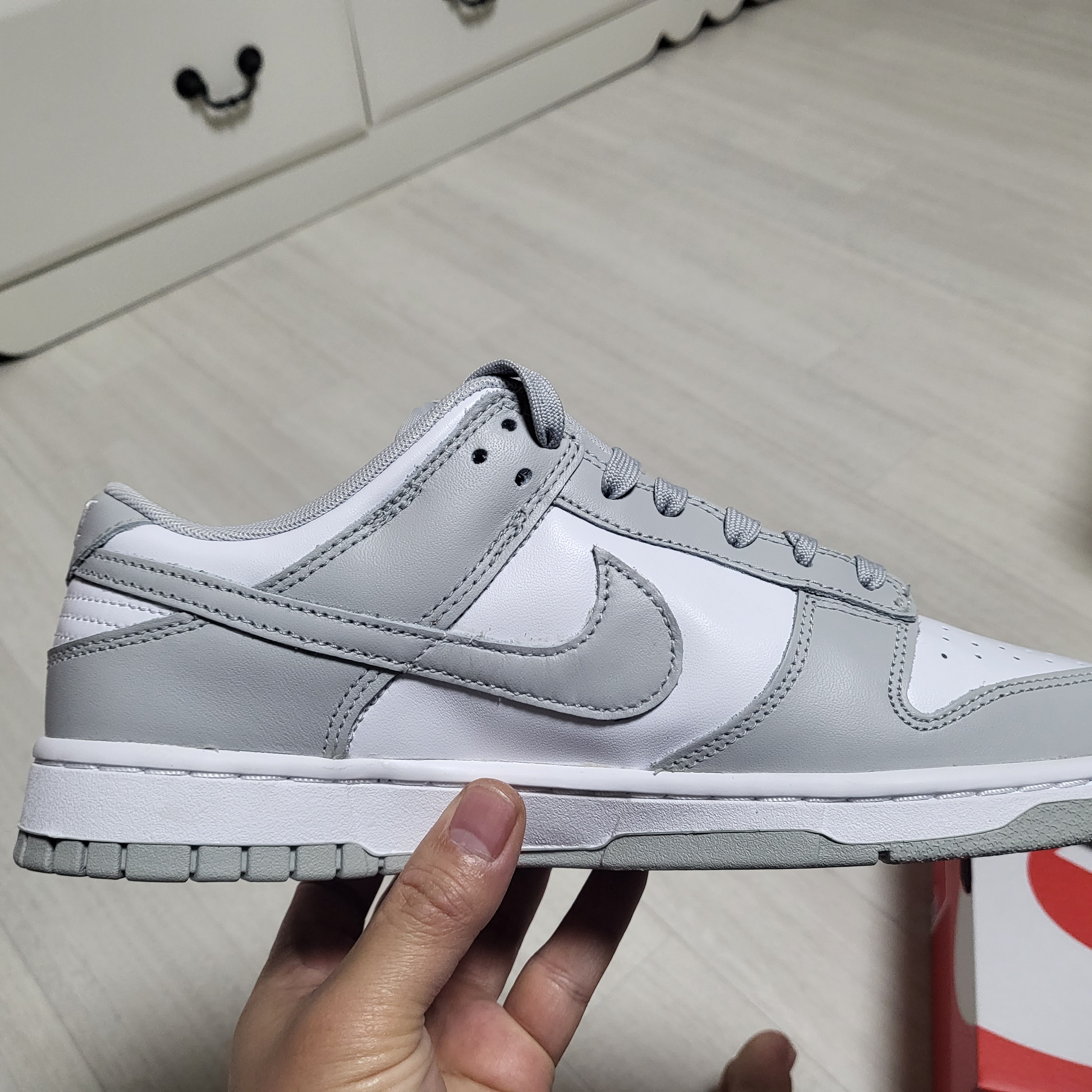 Nike Dunk Low Retro Grey Fog 착용 스타일 - 4