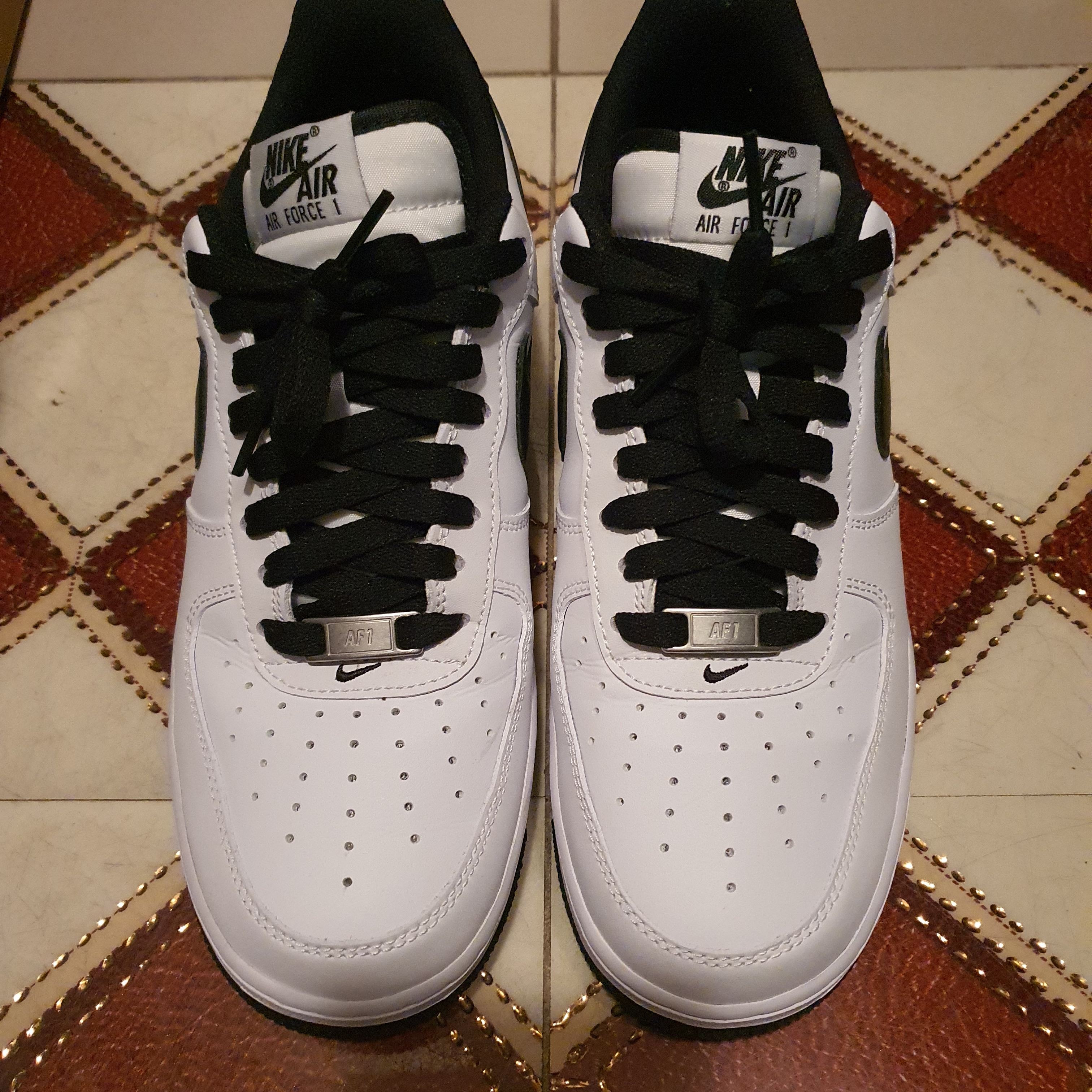 Nike Air Force 1 '07 White Black 착용 스타일