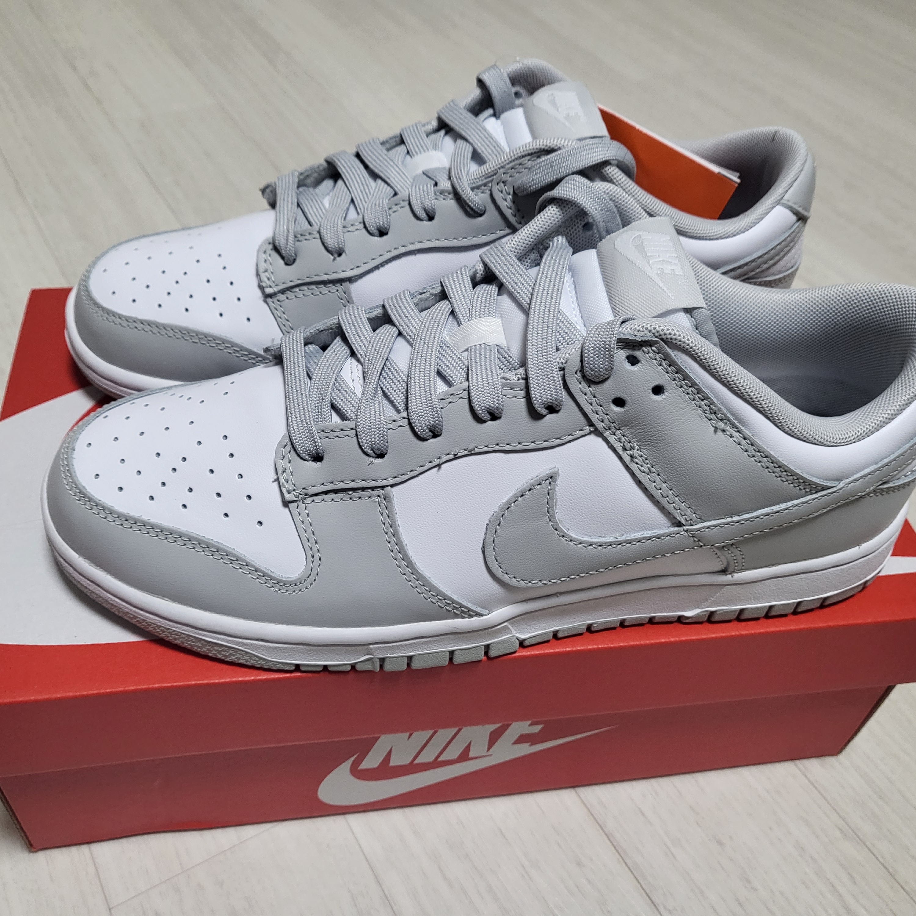 Nike Dunk Low Retro Grey Fog 착용 스타일 - 1
