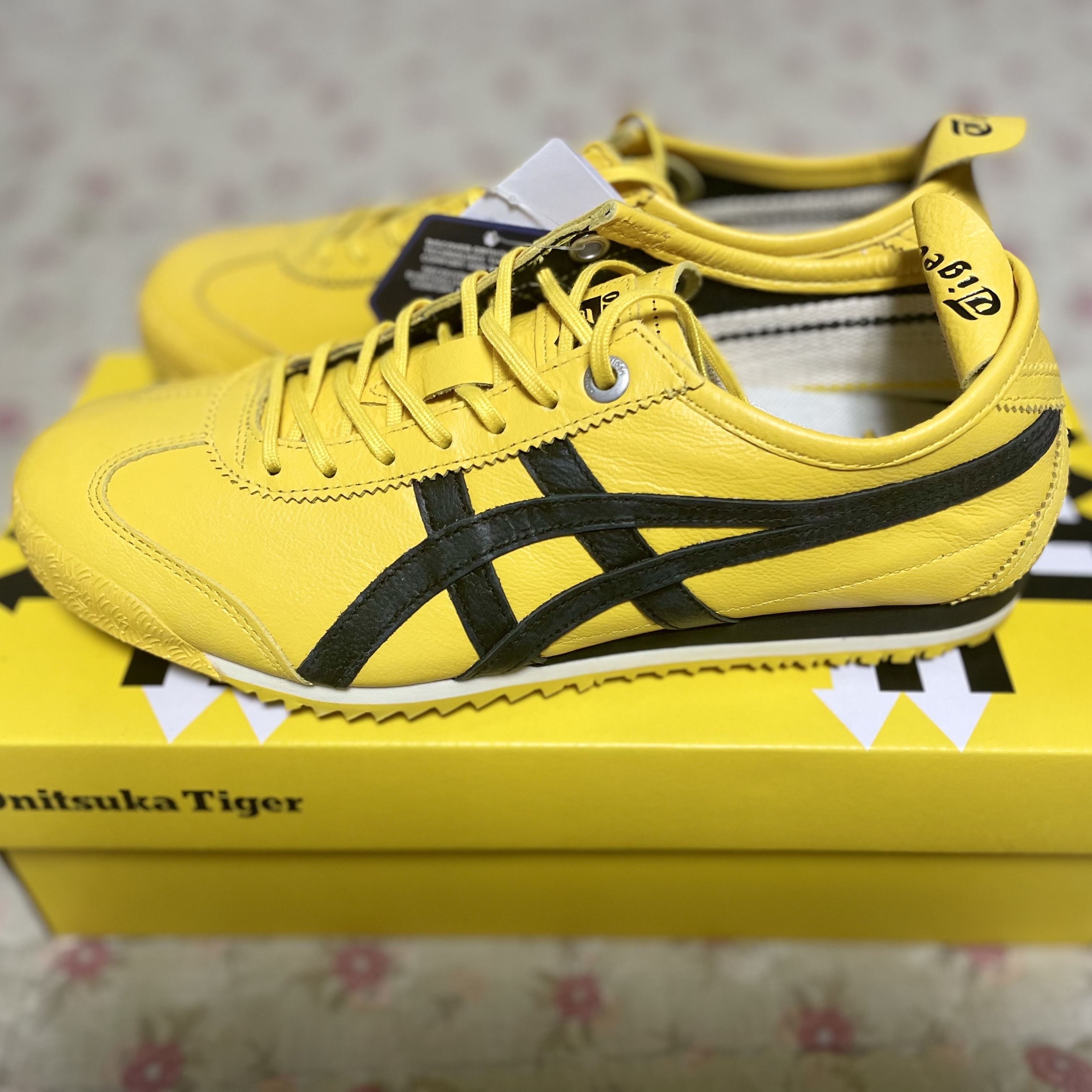 Onitsuka Tiger Mexico 66 SD Yellow Black 착용 스타일 - 1