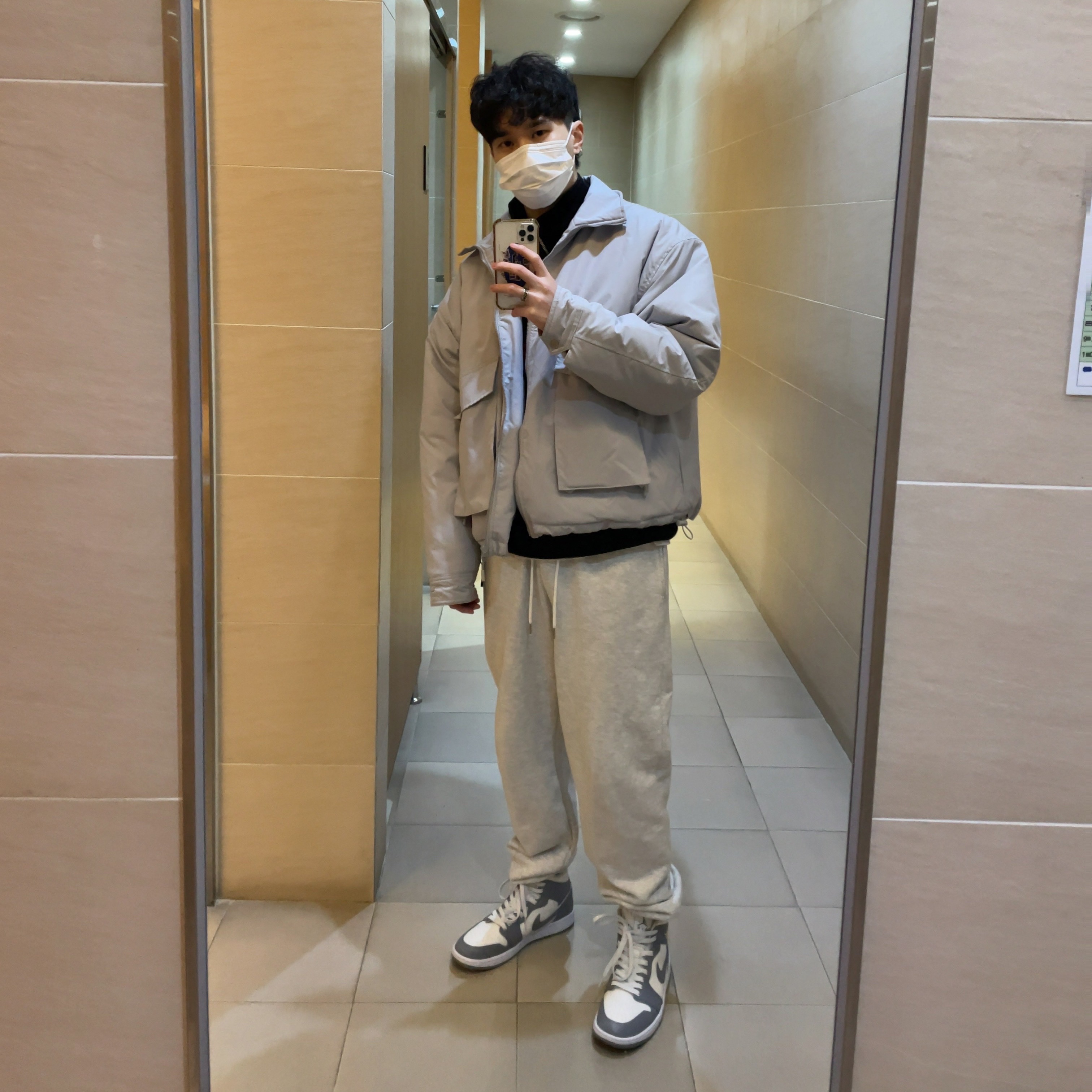 (W) Jordan 1 Mid Sail Stealth 착용 스타일 - 1