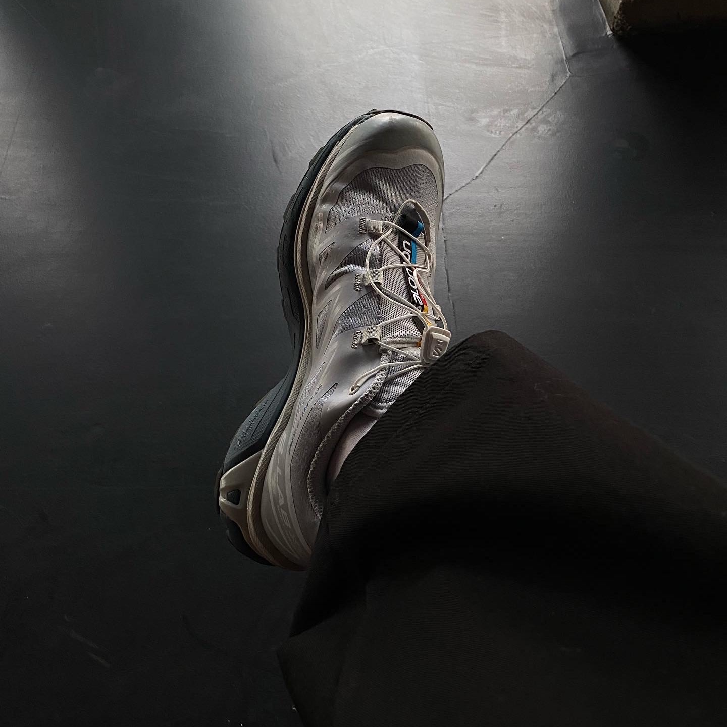 Salomon XT-6 Arctic Ice 착용 스타일