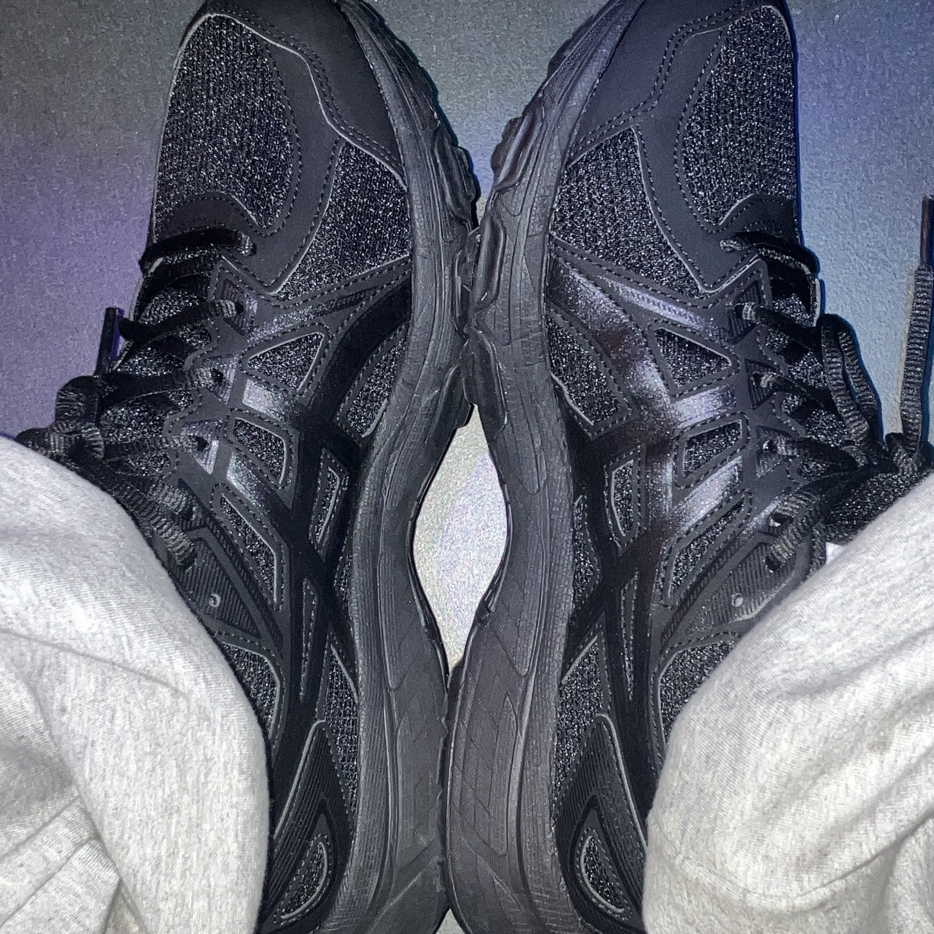 Asics Jog 100 T Black - 4E Extra Wide 착용 스타일