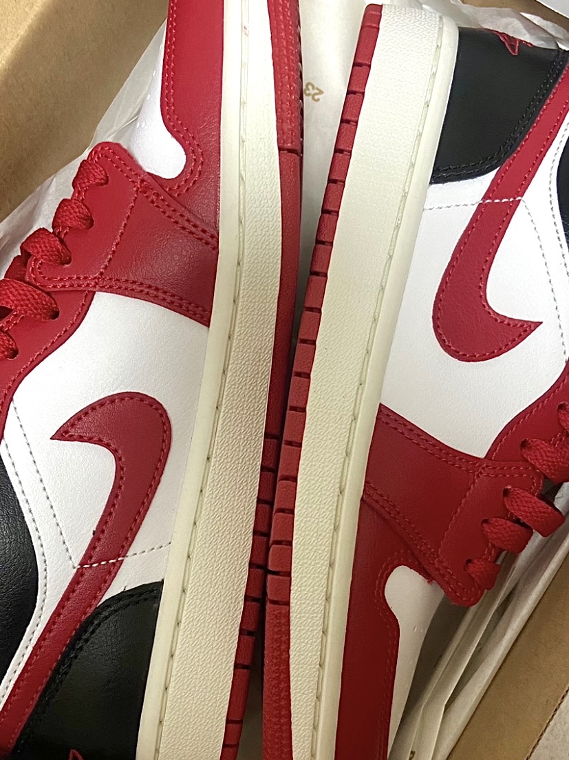 (W) Jordan 1 Low White Gym Red 착용 스타일 - 2