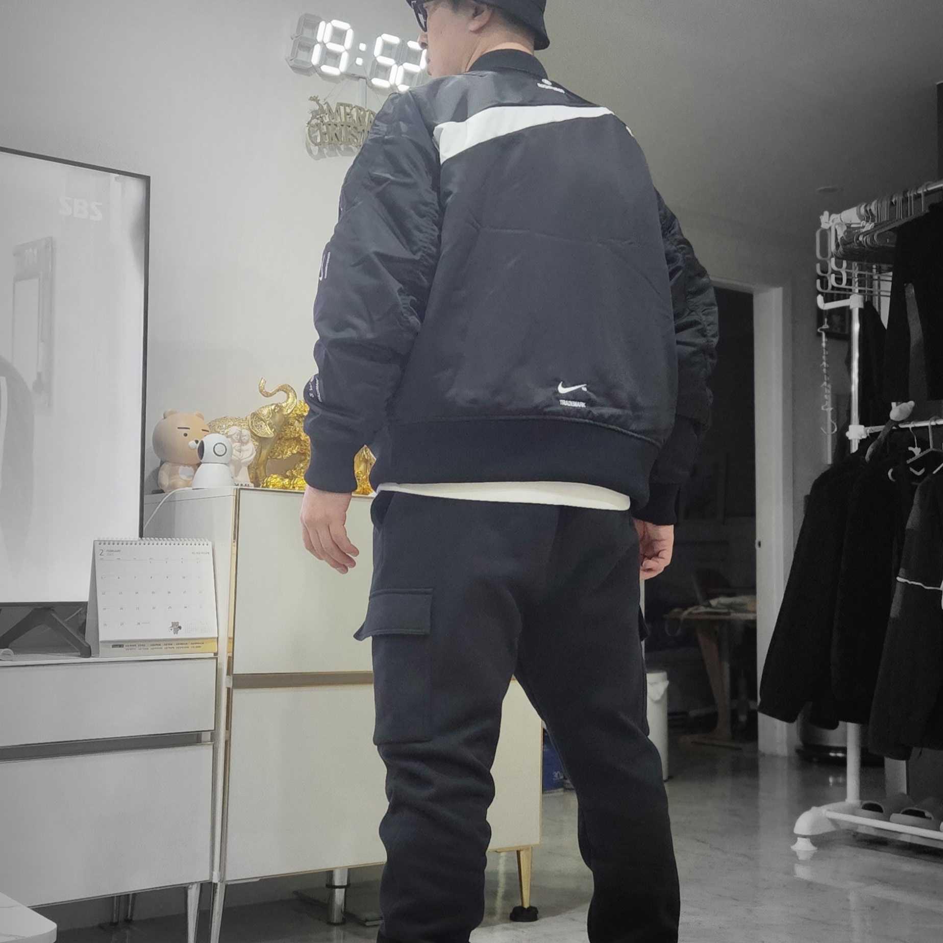 Nike NSW Swoosh Therma-Fit Bomber Black - Asia 착용 스타일