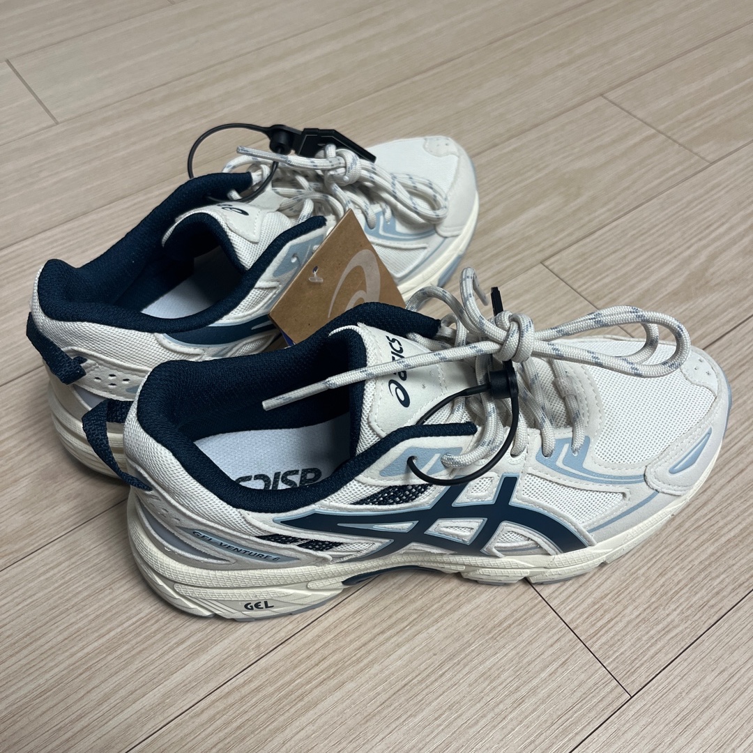 Asics Gel-Venture 6 SPS Birch French Blue 착용 스타일