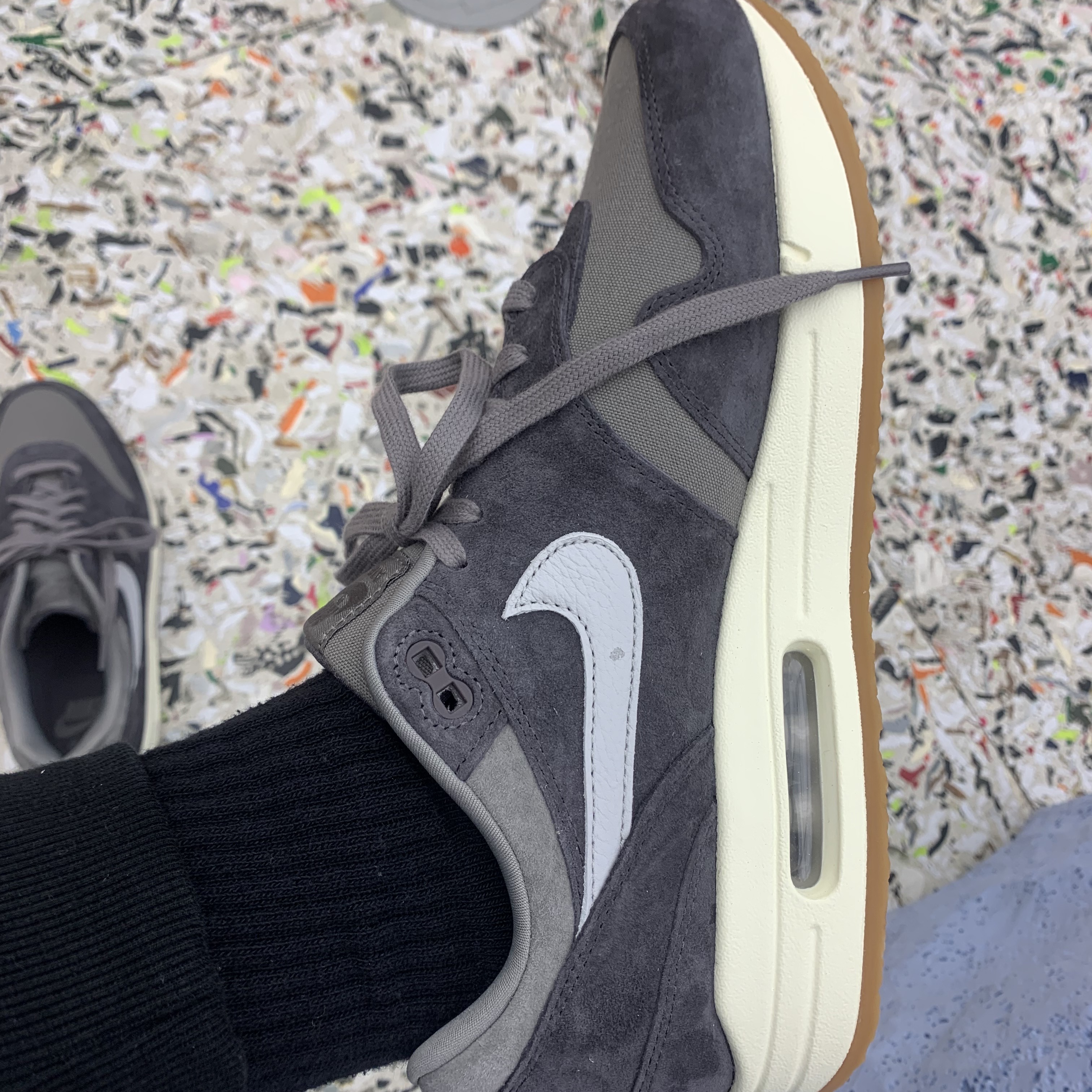 Nike Air Max 1 Crepe 착용 스타일 - 3