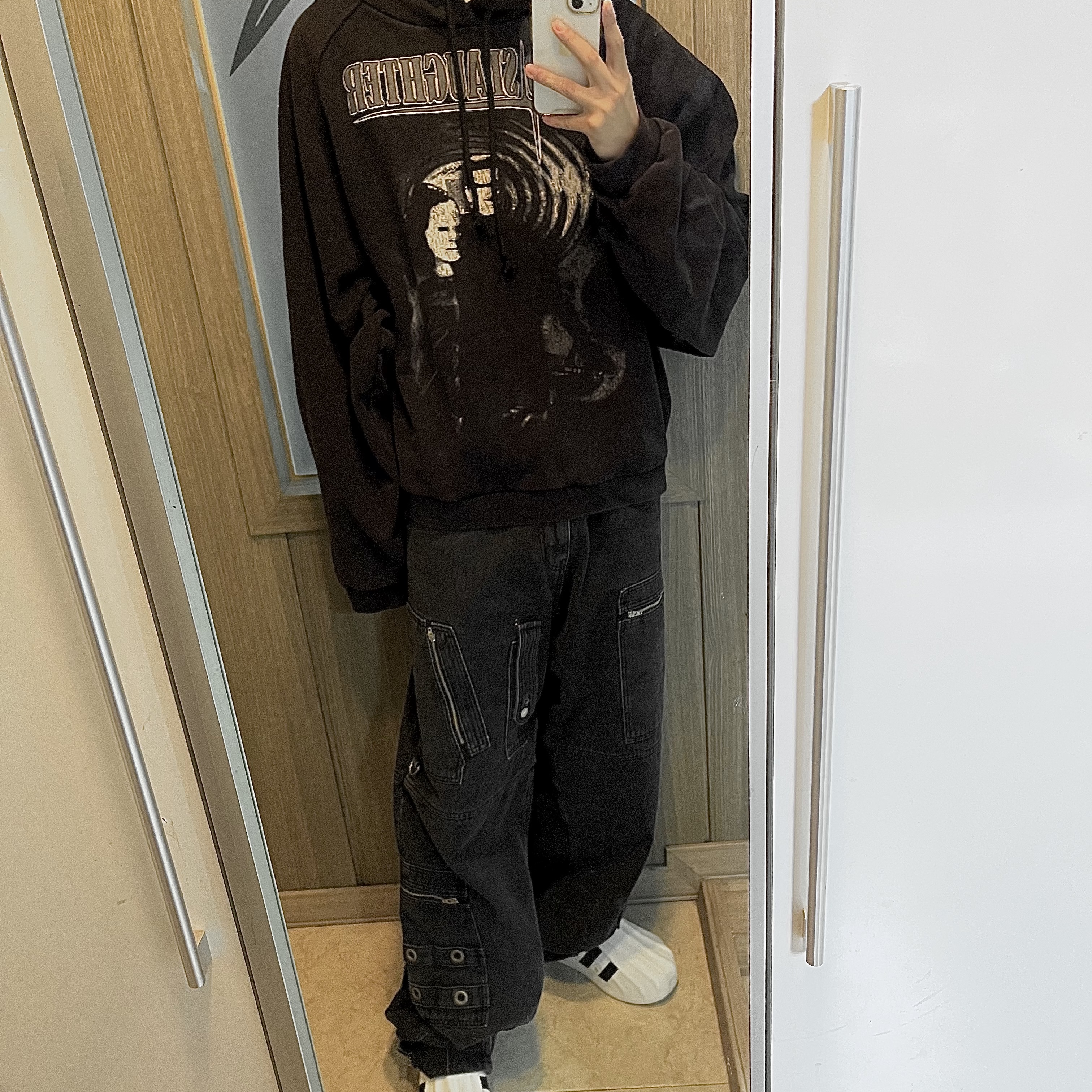Project G/R Mind Slaughter Vintage Washeed Hoodie Black, Project G/R Flight Denim Pants Black 착용 스타일