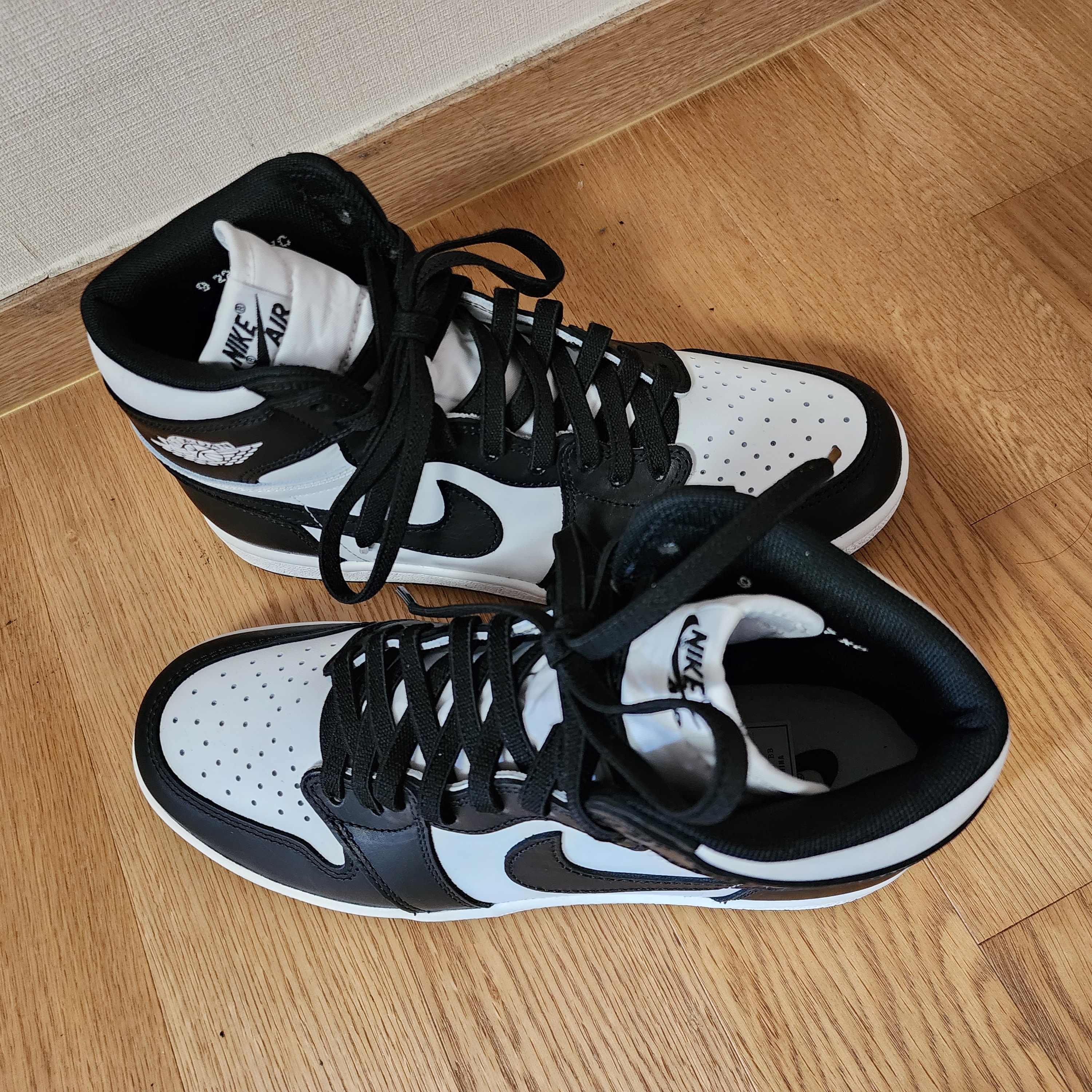 Jordan 1 High 85 Black White 착용 스타일 - 3