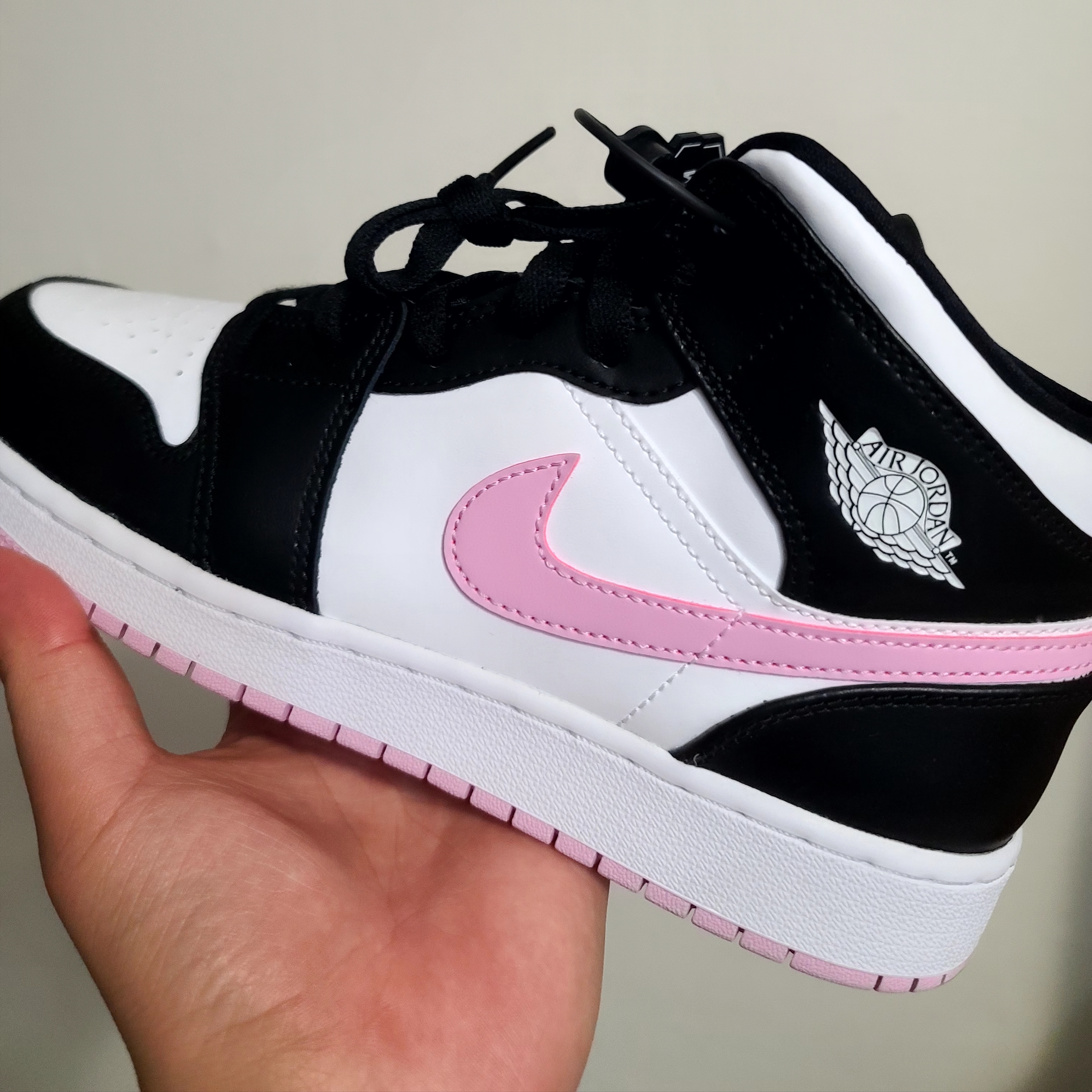 (GS) Jordan 1 Mid Light Arctic Pink 착용 스타일