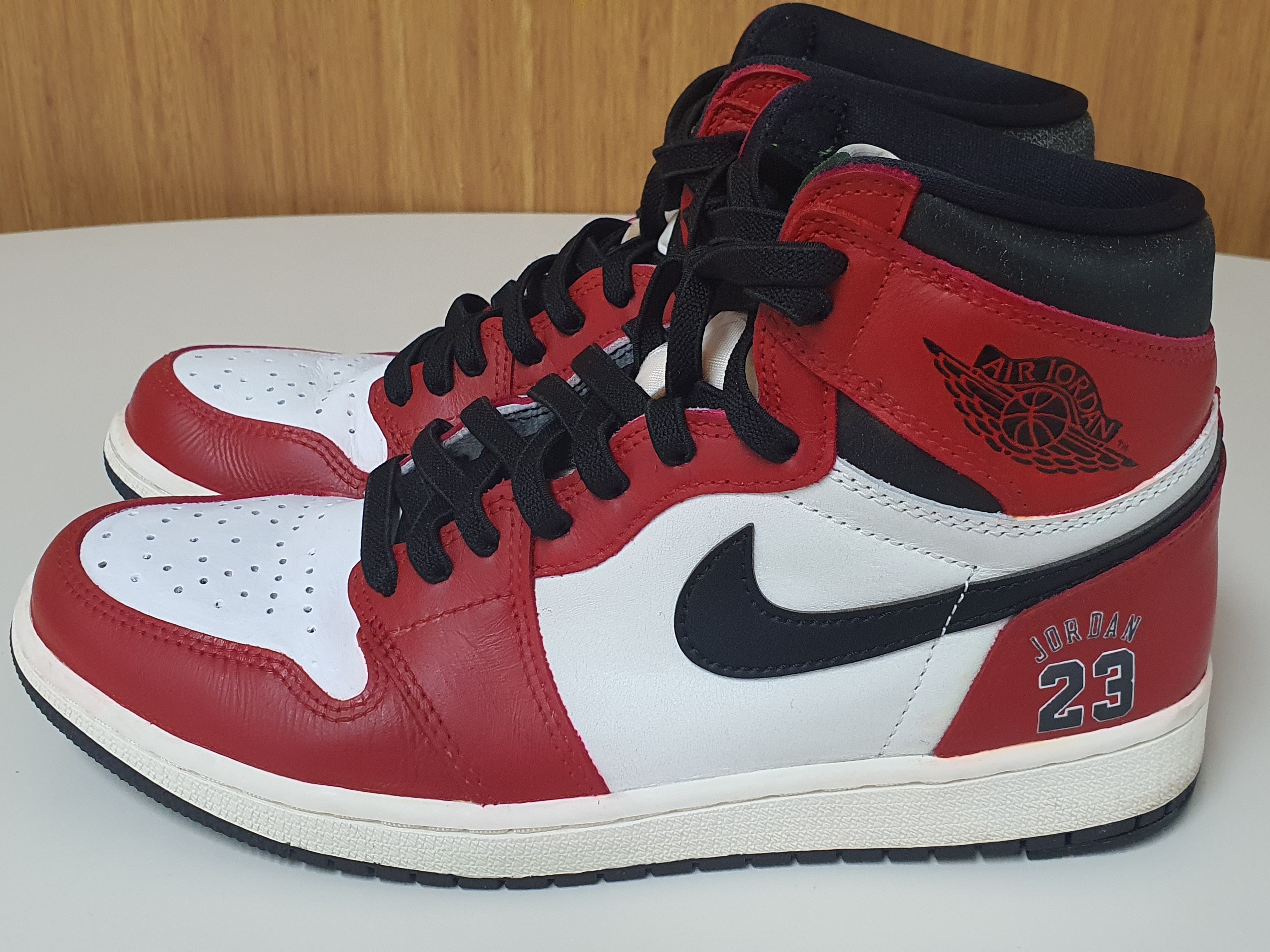 Jordan 1 Retro High OG Volt 착용 스타일 - 2