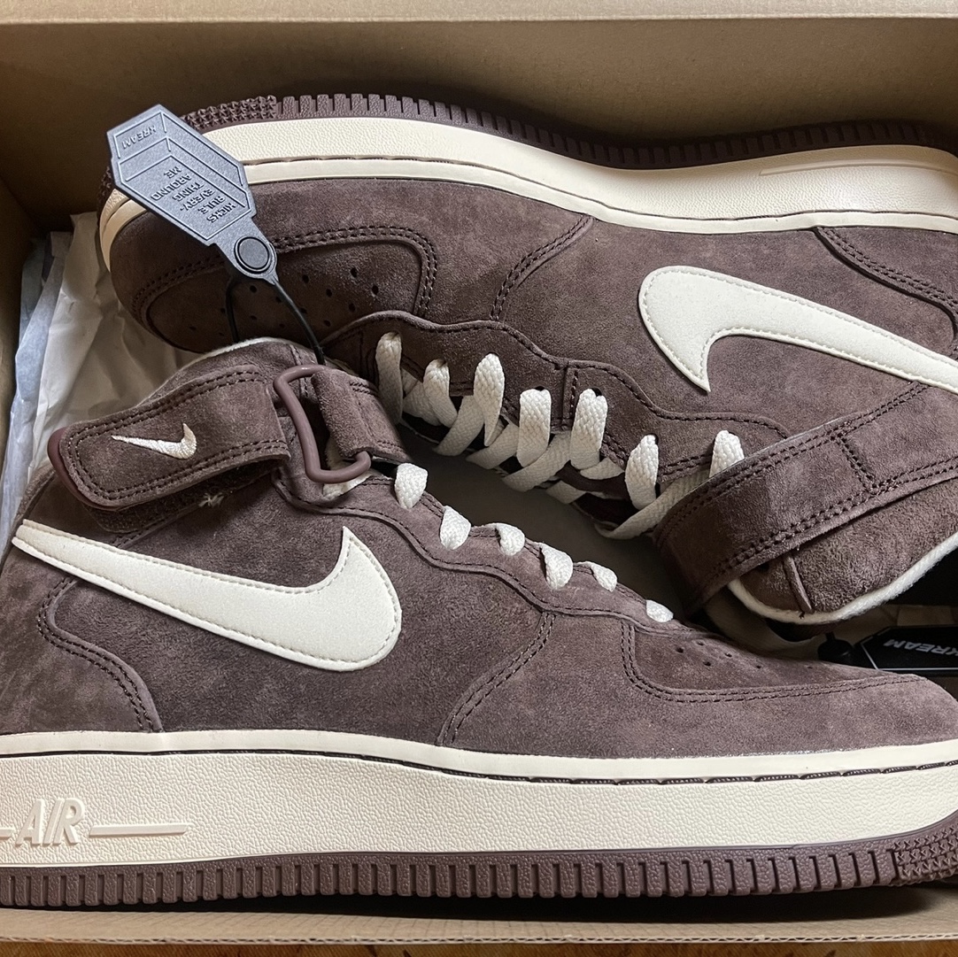 Nike Air Force 1 Mid '07 QS Chocolate 착용 스타일