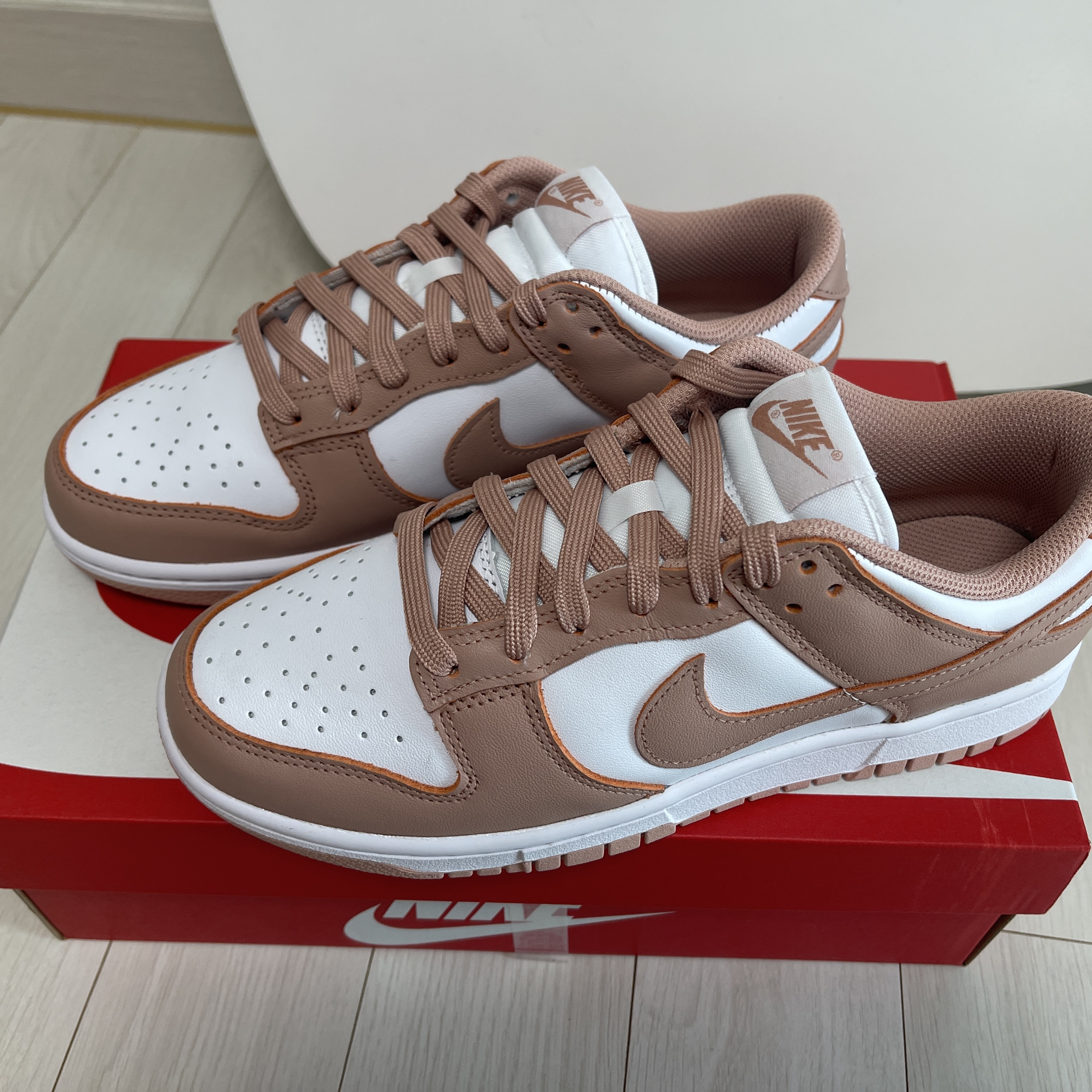(W) Nike Dunk Low Rose Whisper 착용 스타일 - 1