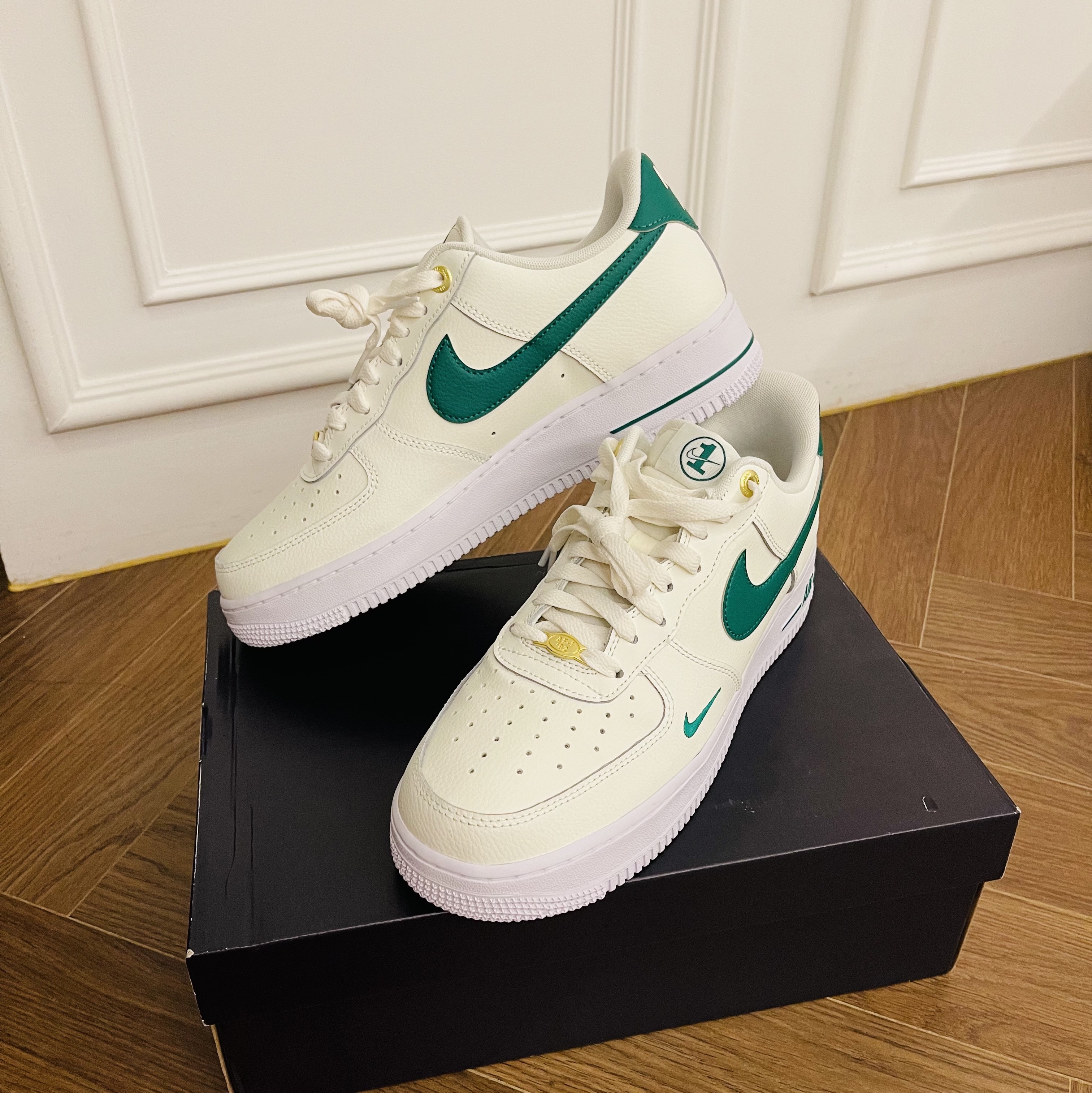 Nike Air Force 1 '07 LV8 40th Anniversary Join Forces Sail Malachite 착용 스타일 - 1