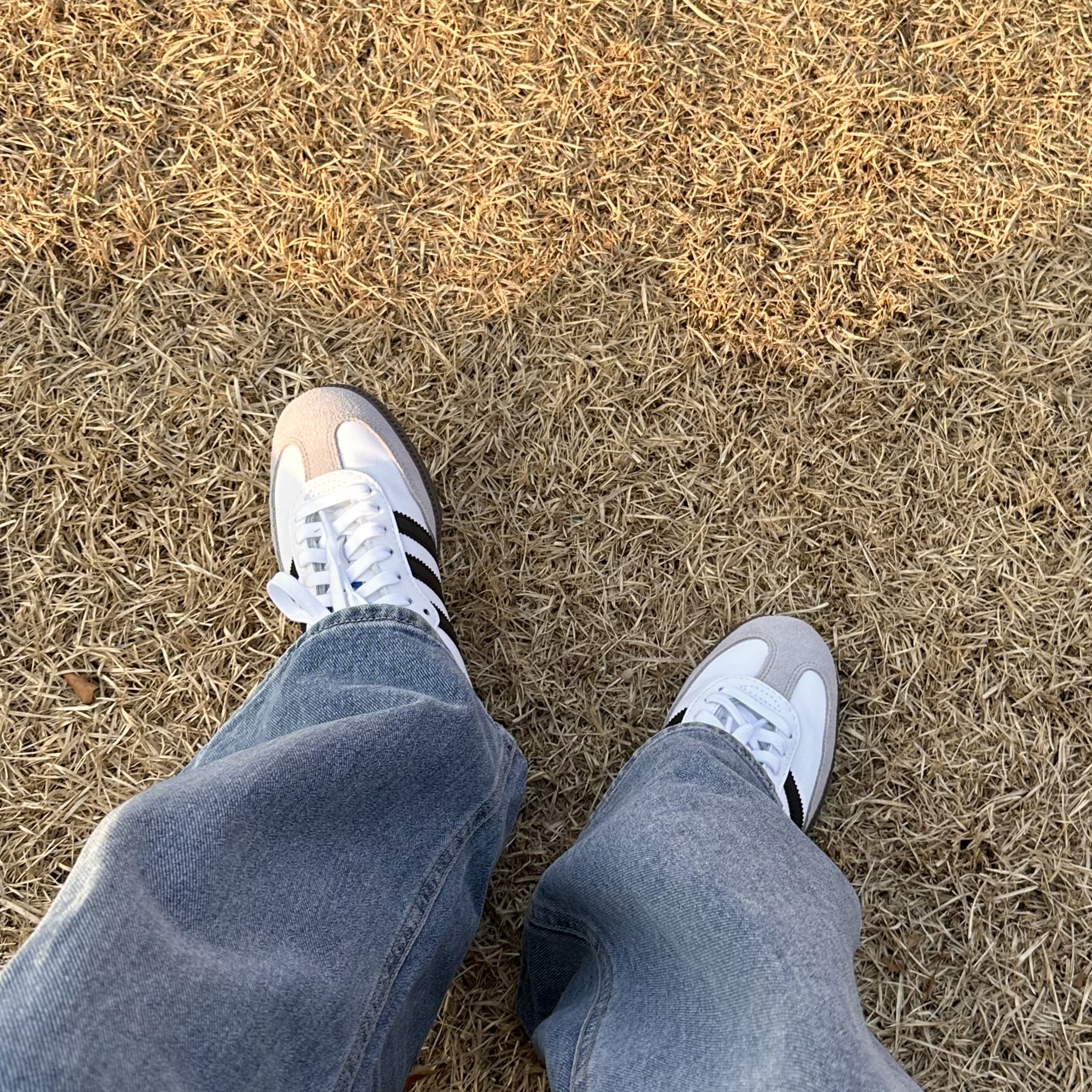 Adidas Samba OG Cloud White 착용 스타일 - 2
