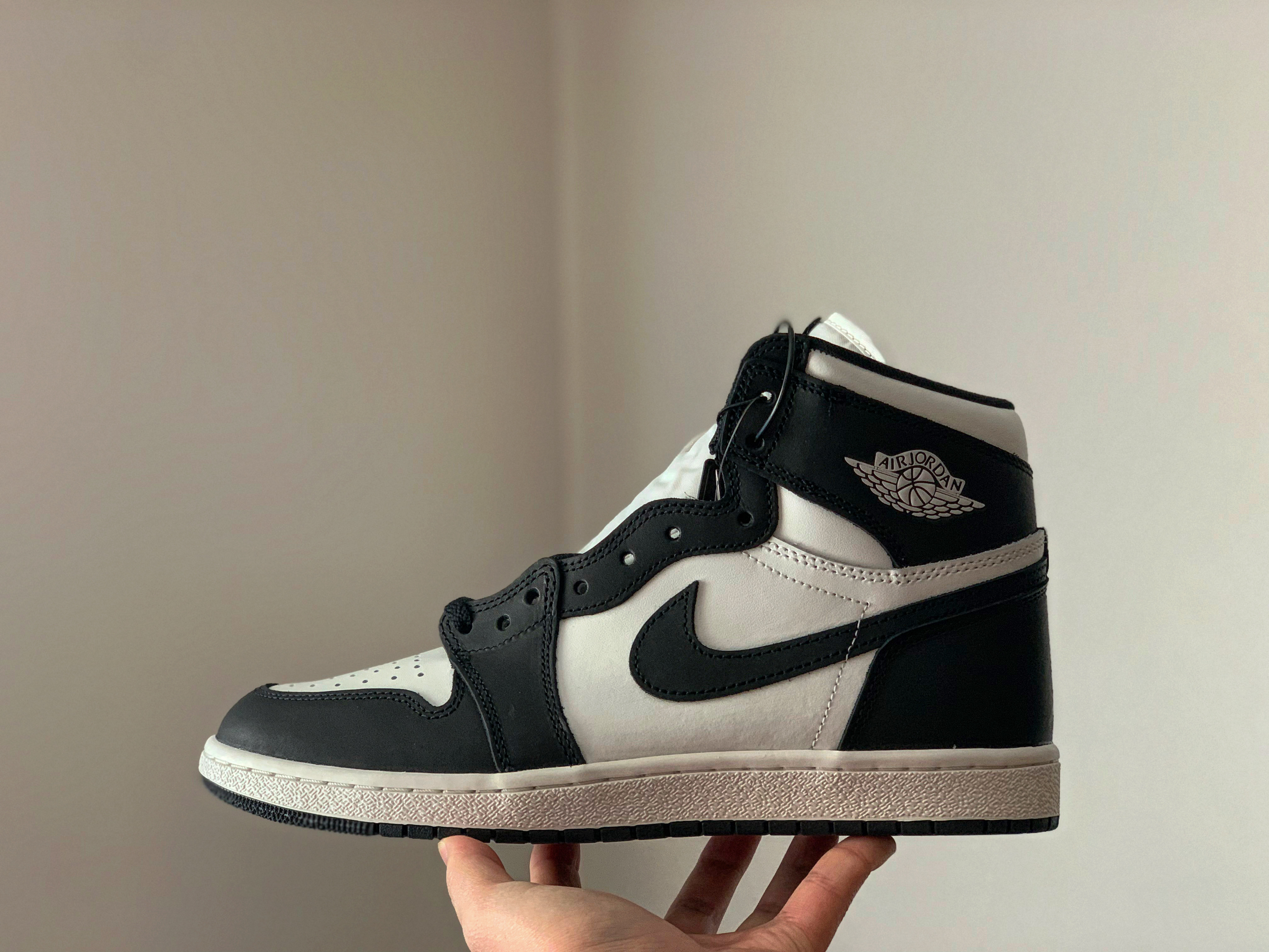 Jordan 1 High 85 Black White 착용 스타일